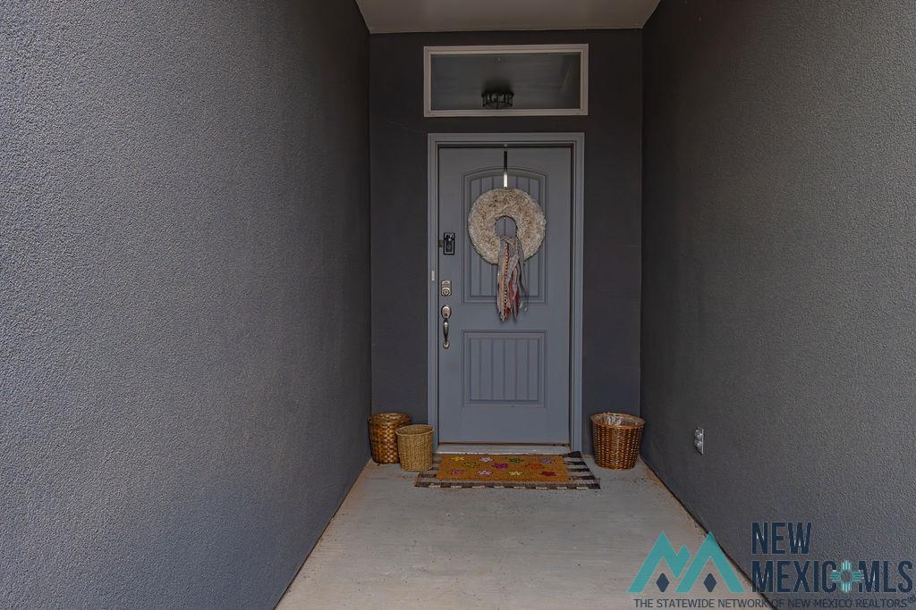 3816 Honeysuckle Drive, Carlsbad, Texas image 4