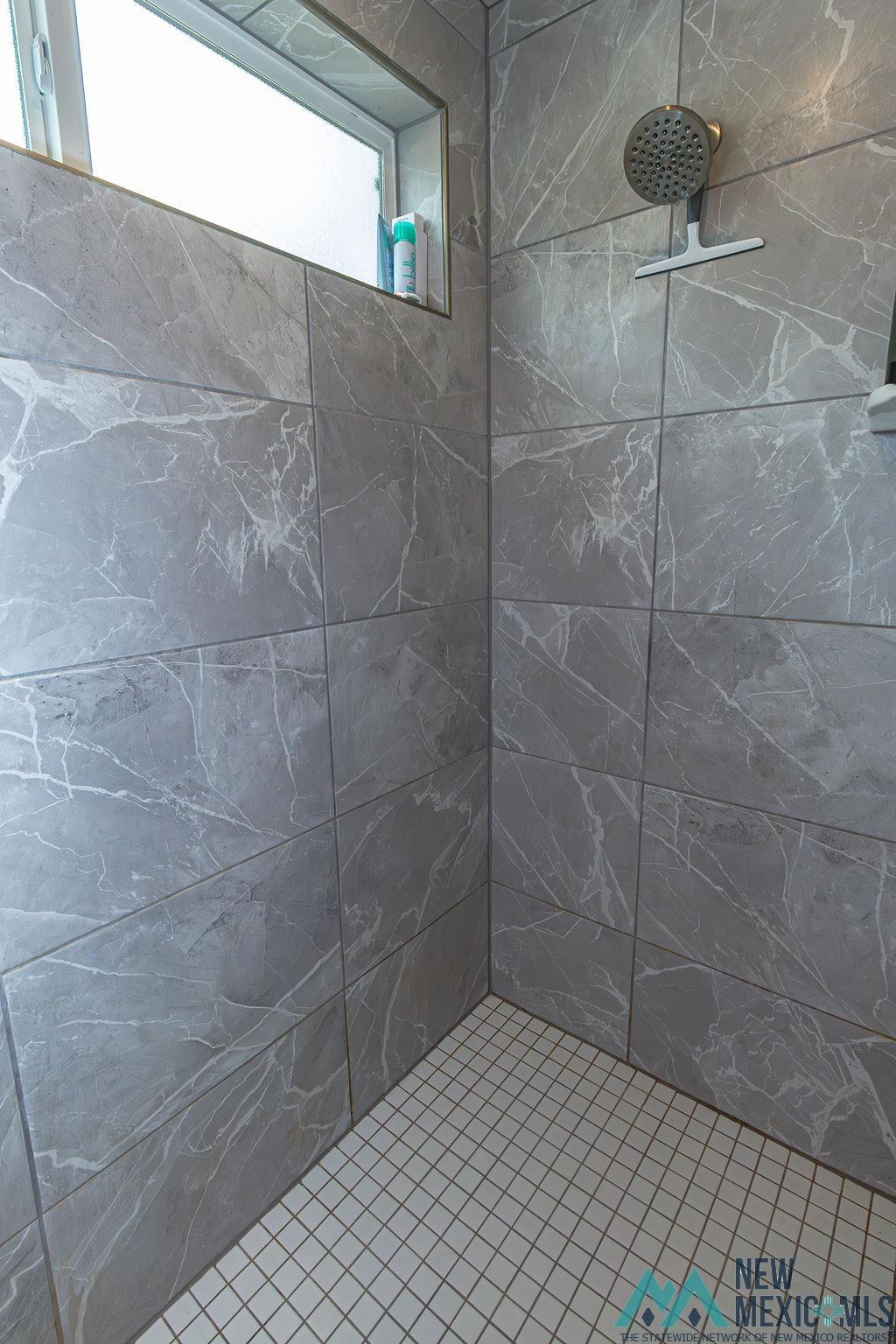 3816 Honeysuckle Drive, Carlsbad, Texas image 22
