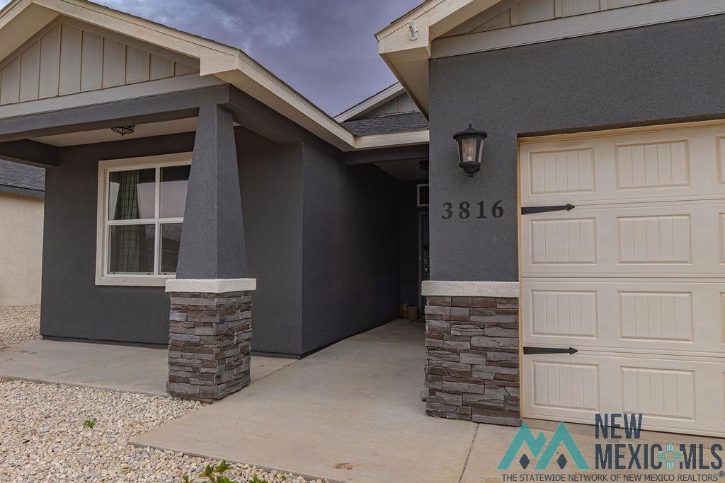 3816 Honeysuckle Drive, Carlsbad, Texas image 2
