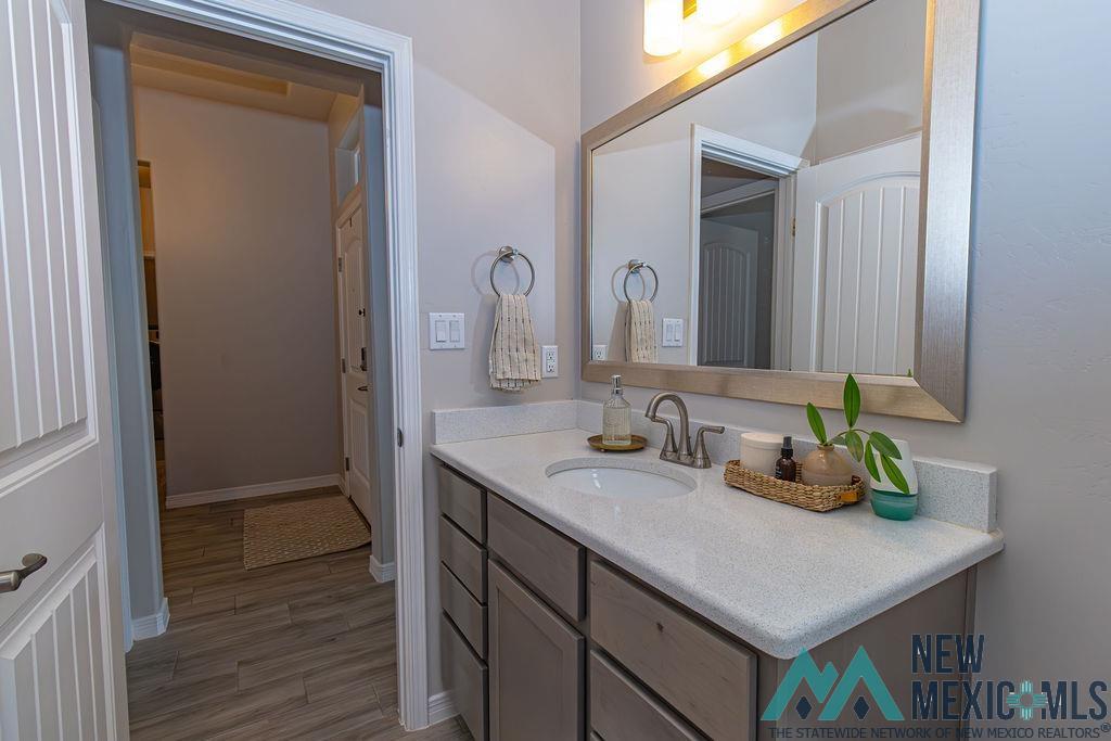 3816 Honeysuckle Drive, Carlsbad, Texas image 30