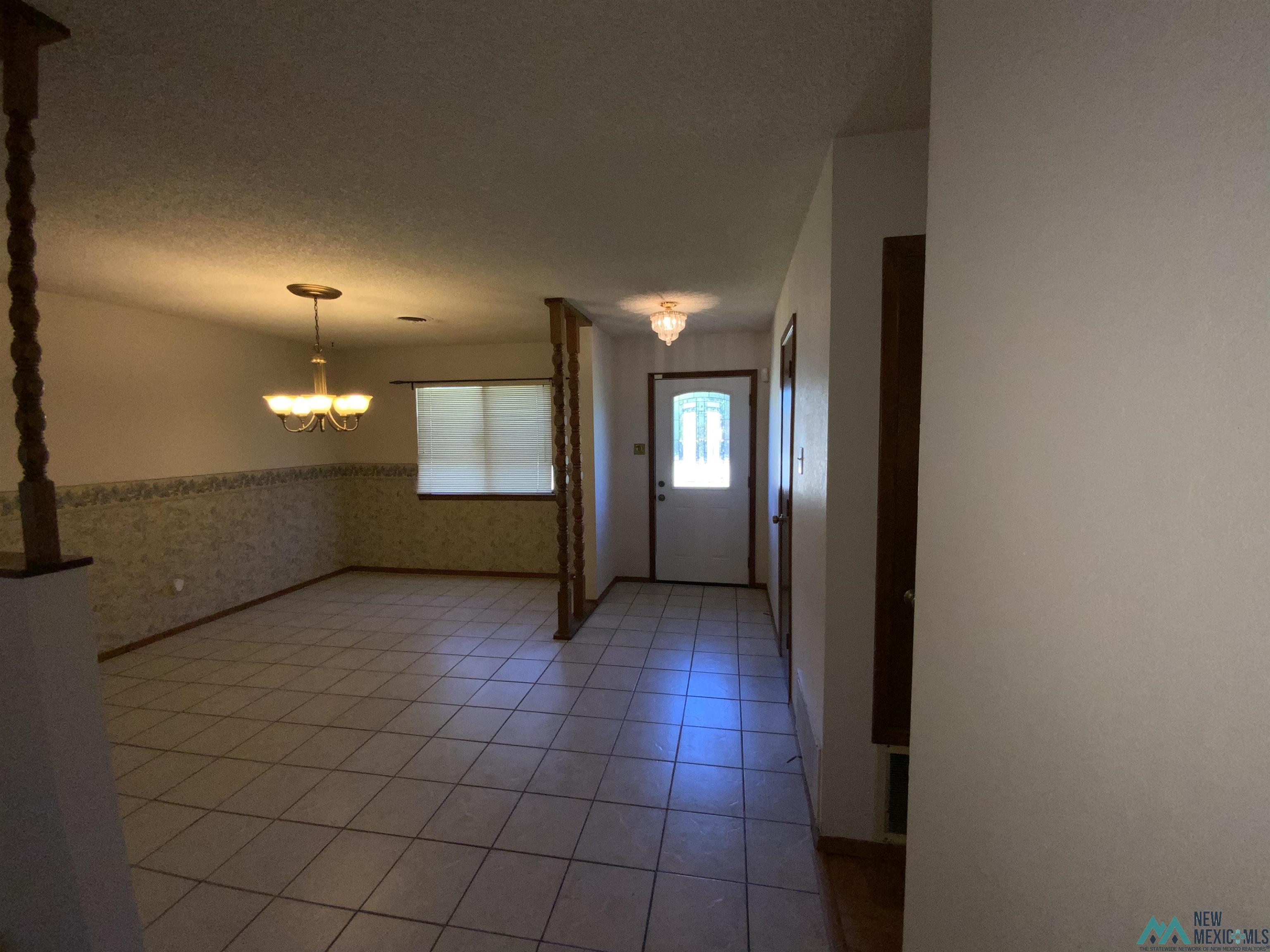 Roswell, New Mexico 88201, United States, 3 Bedrooms Bedrooms, ,2 BathroomsBathrooms,Residential,Active,219446
