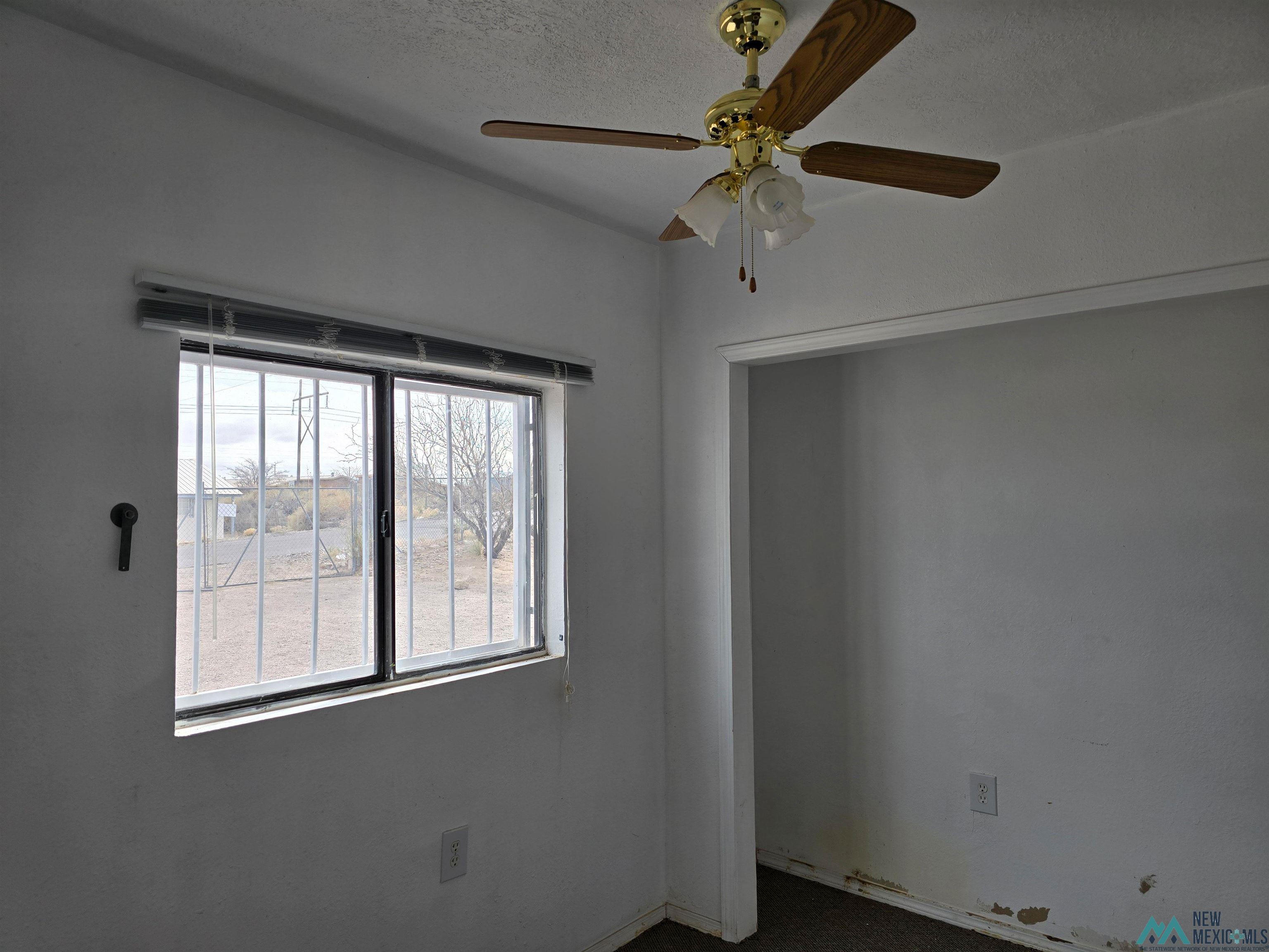 200 Black Range Avenue, Elephant Butte, Texas image 7
