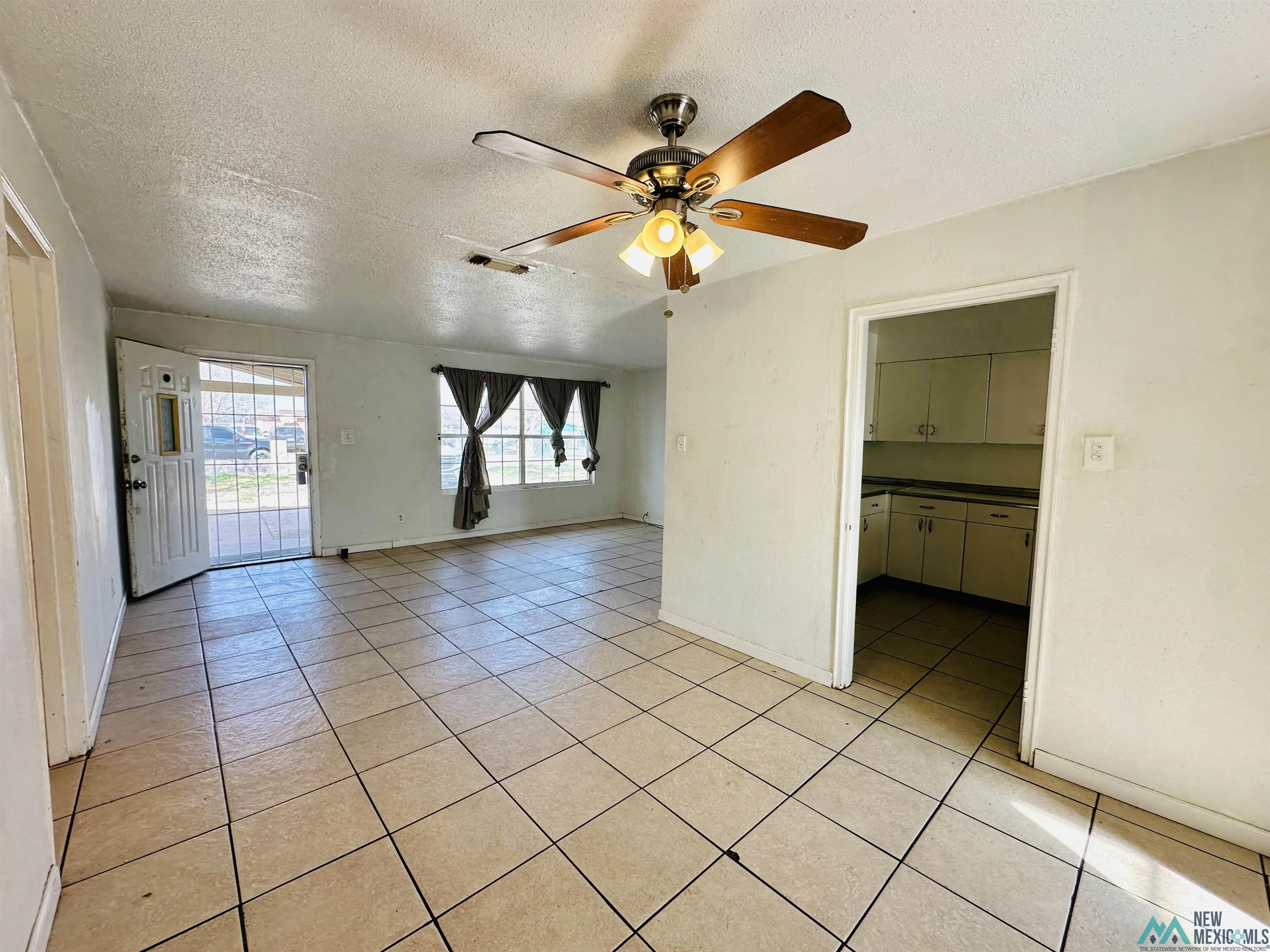 89 E Lighthall Place, Roswell, Texas image 7