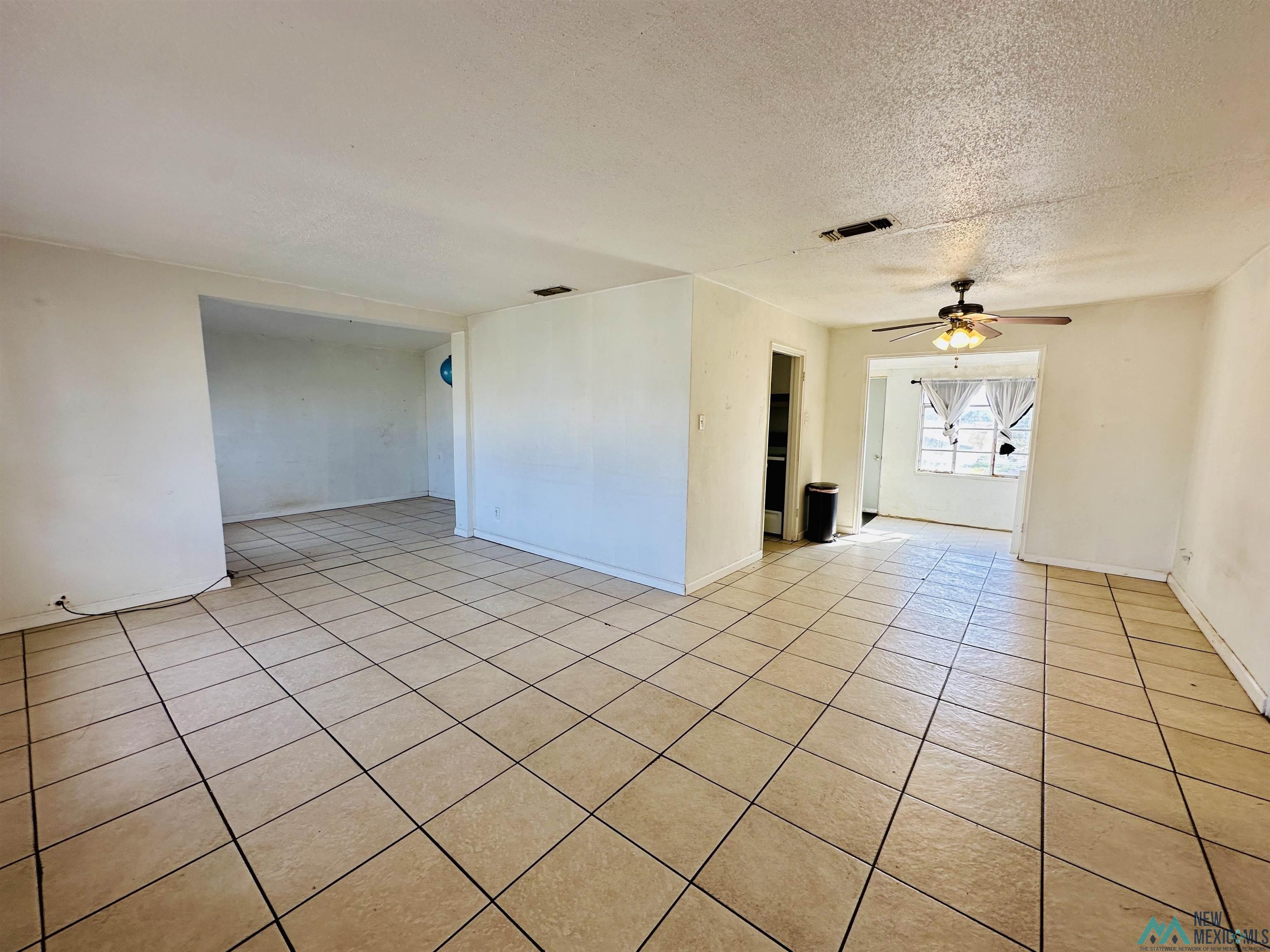 89 E Lighthall Place, Roswell, Texas image 5