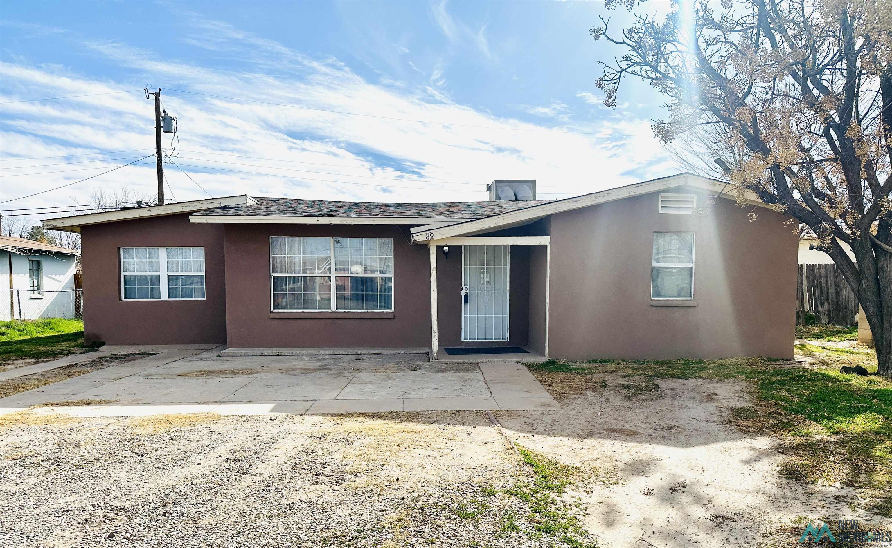 89 E Lighthall Place, Roswell, Texas image 2