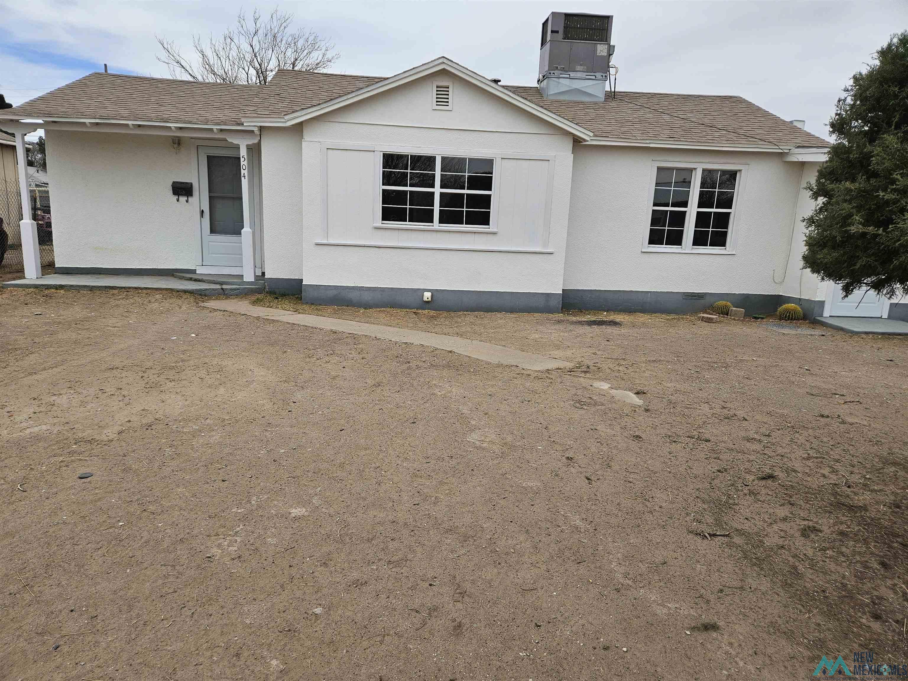 504 W Clayton Avenue, Artesia, New Mexico image 1