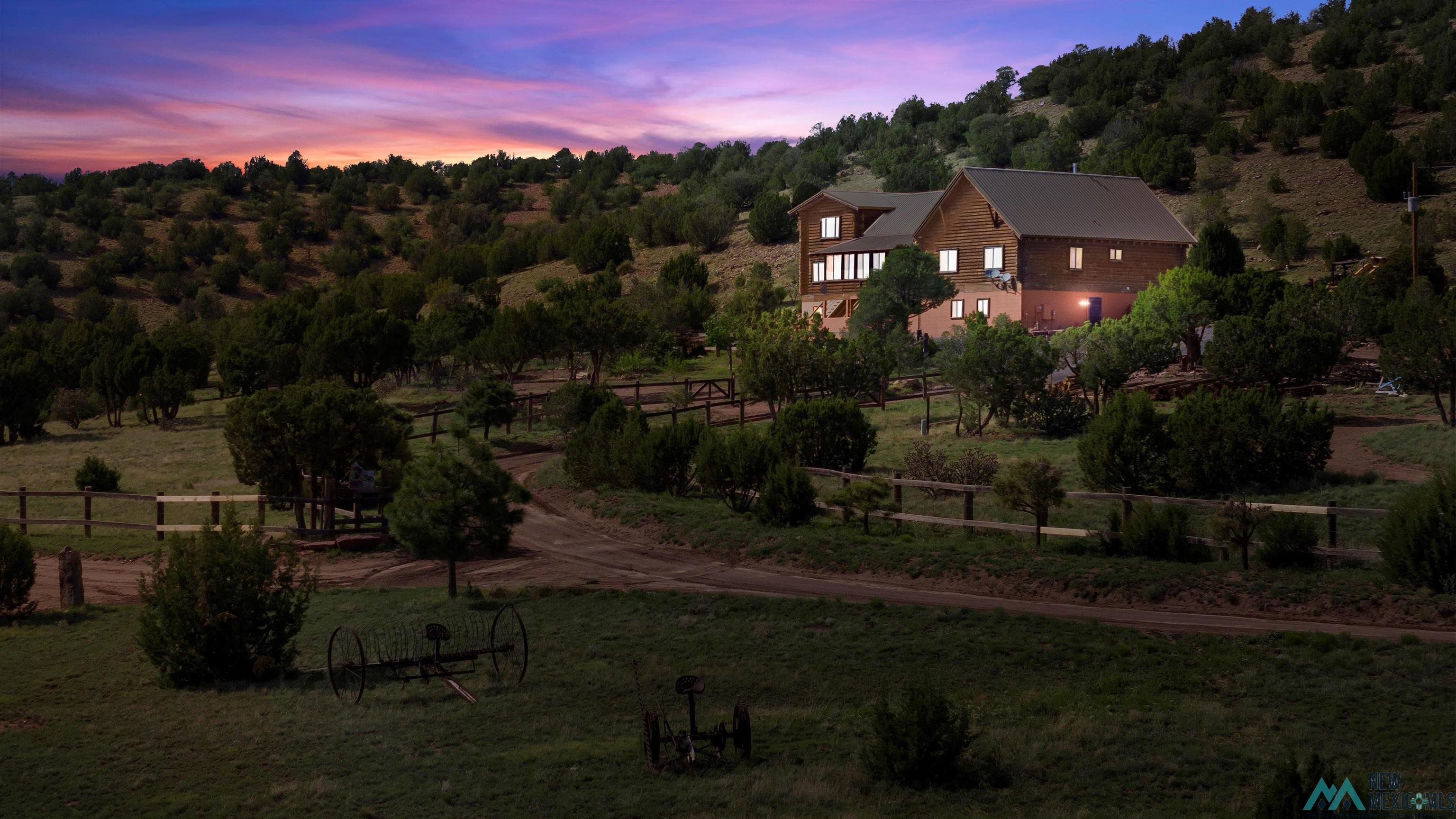 46 Gingerbread Lane, Las Vegas, New Mexico image 1