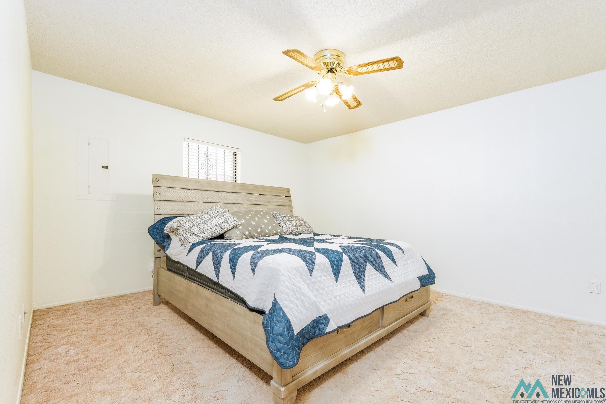 Portales, New Mexico 88130, United States, 3 Bedrooms Bedrooms, ,2 BathroomsBathrooms,Residential,Active,160835