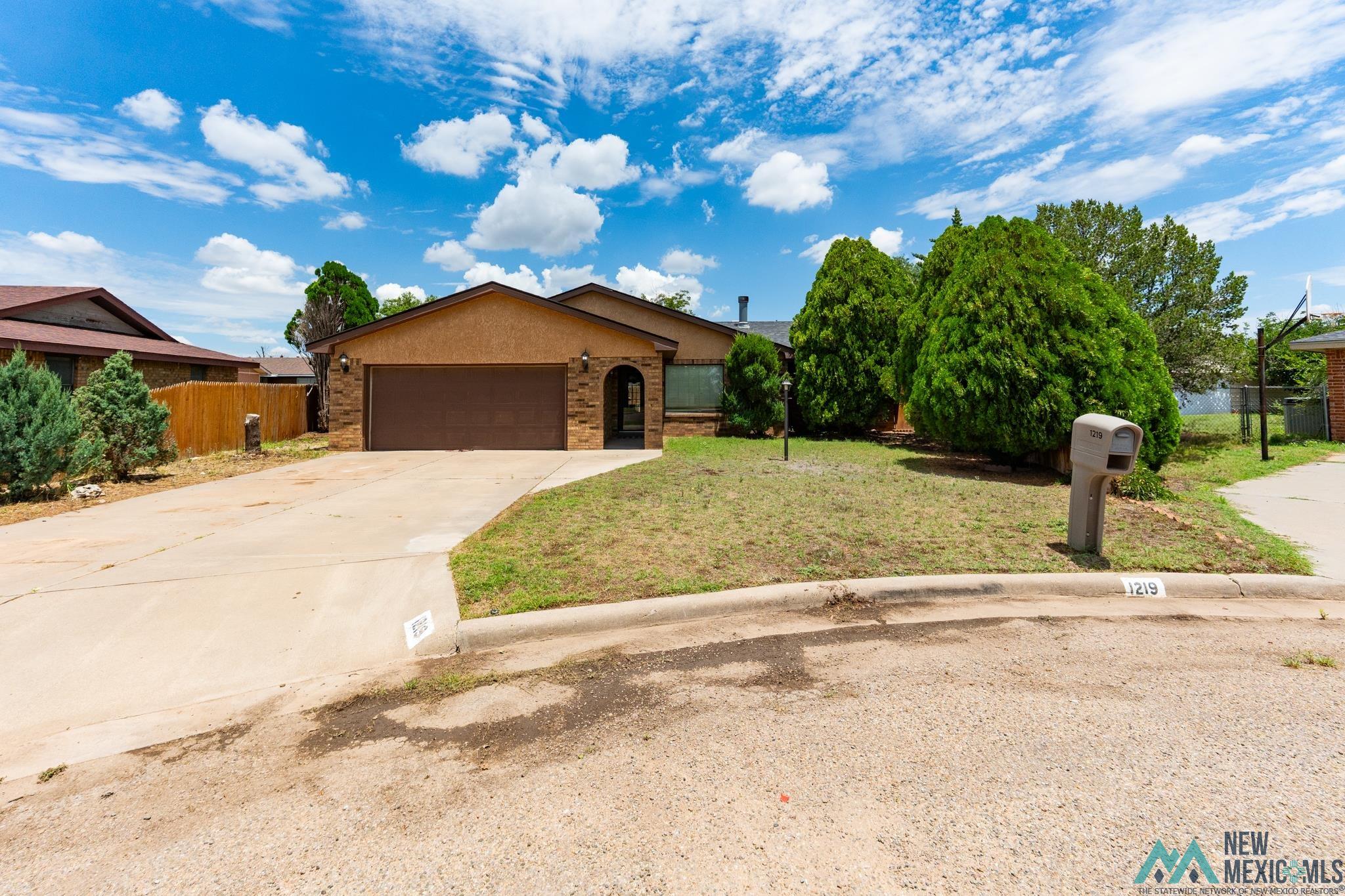 Portales, New Mexico 88130, United States, 3 Bedrooms Bedrooms, ,2 BathroomsBathrooms,Residential,Active,160835