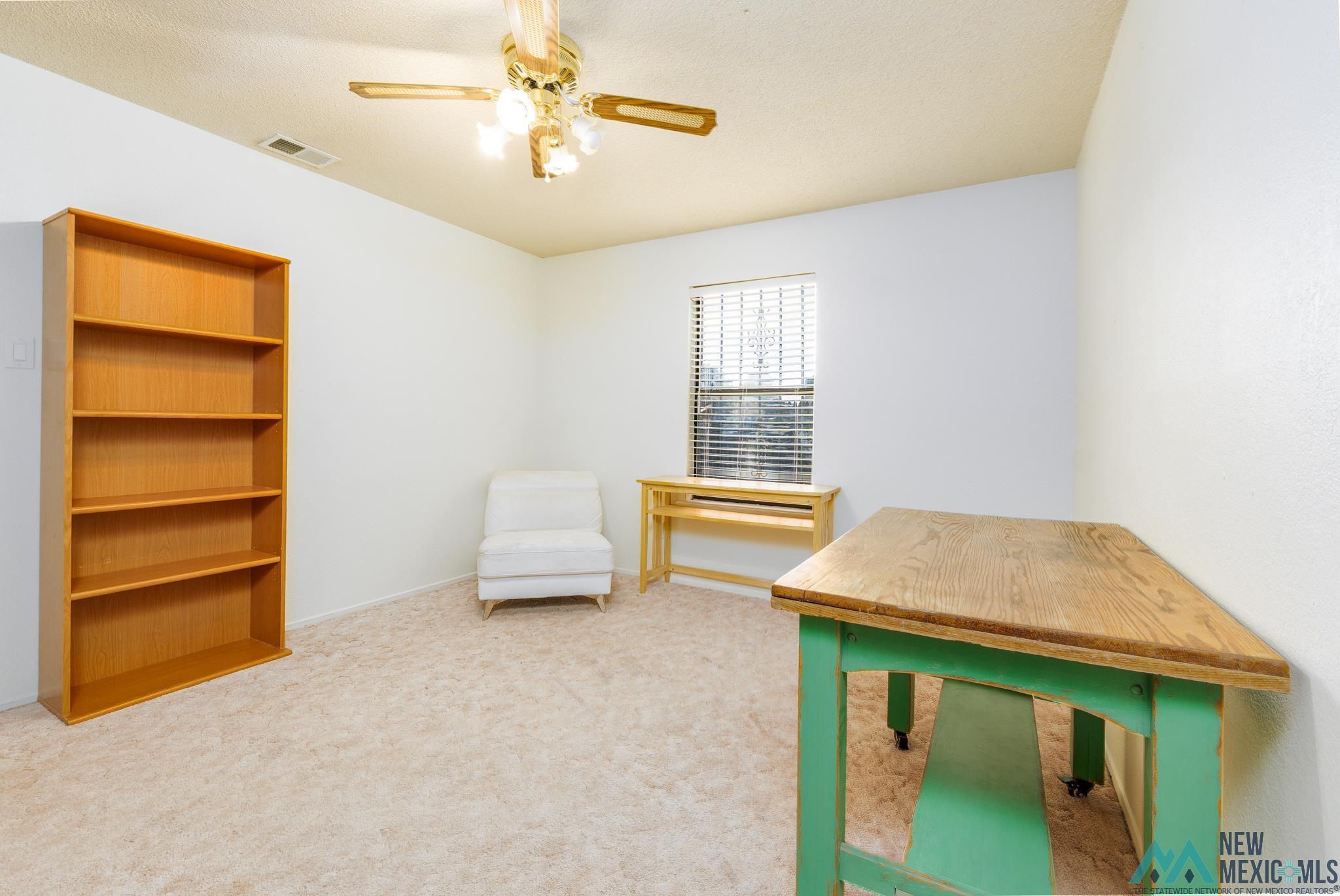 Portales, New Mexico 88130, United States, 3 Bedrooms Bedrooms, ,2 BathroomsBathrooms,Residential,Active,160835