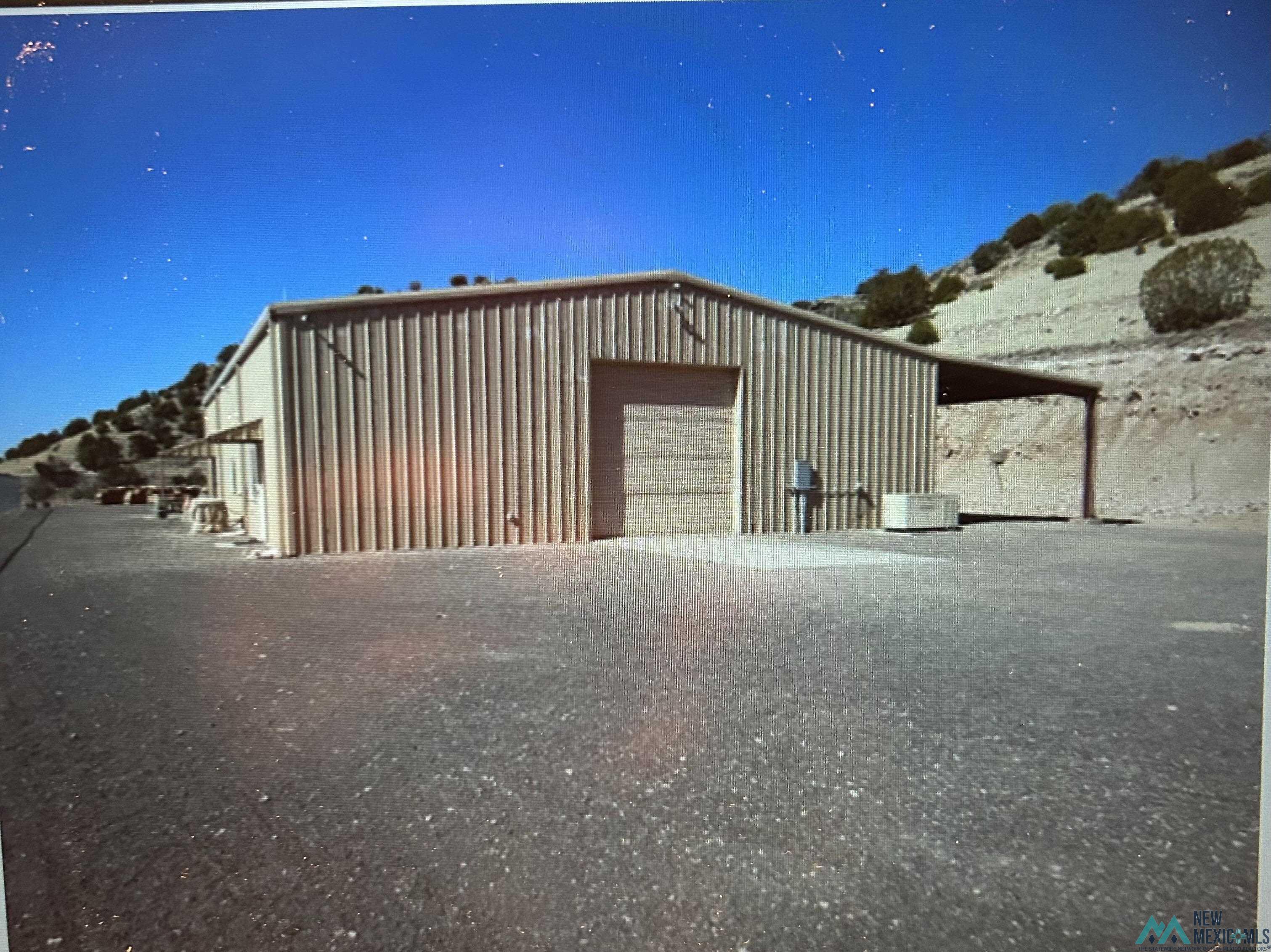 157 W Mckinley Road, Quemado, Texas image 3