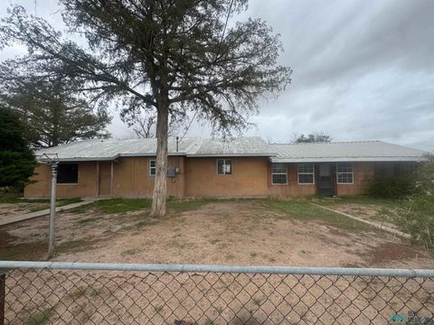 Homes For Sale - 401 9th Street<br/> Lake Arthur, NM 88253