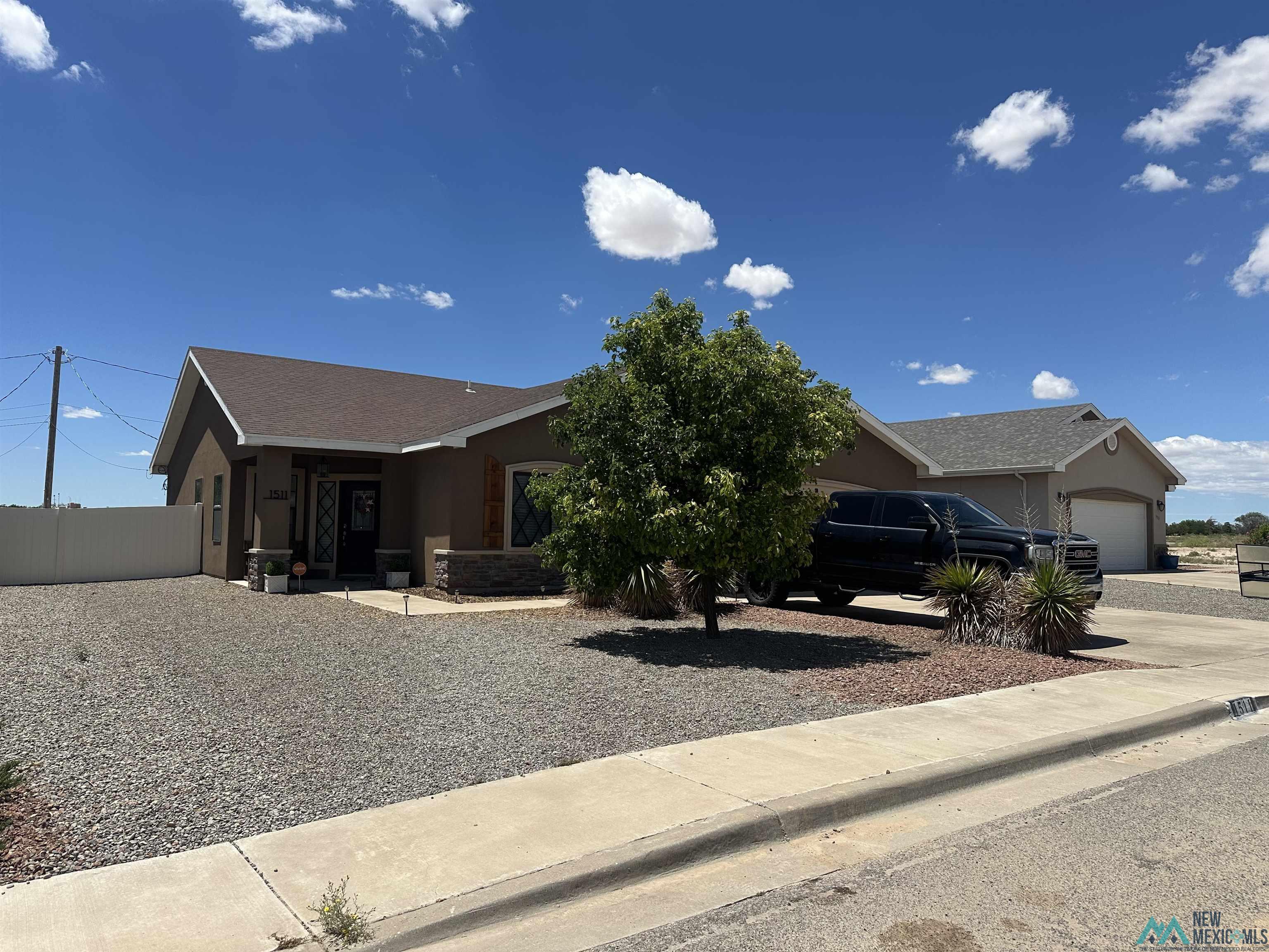 1511 Lolita Court, Artesia, Texas image 2