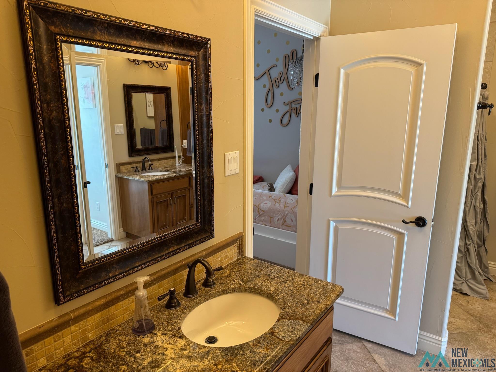 45 East Sky Loop, Roswell, Texas image 48