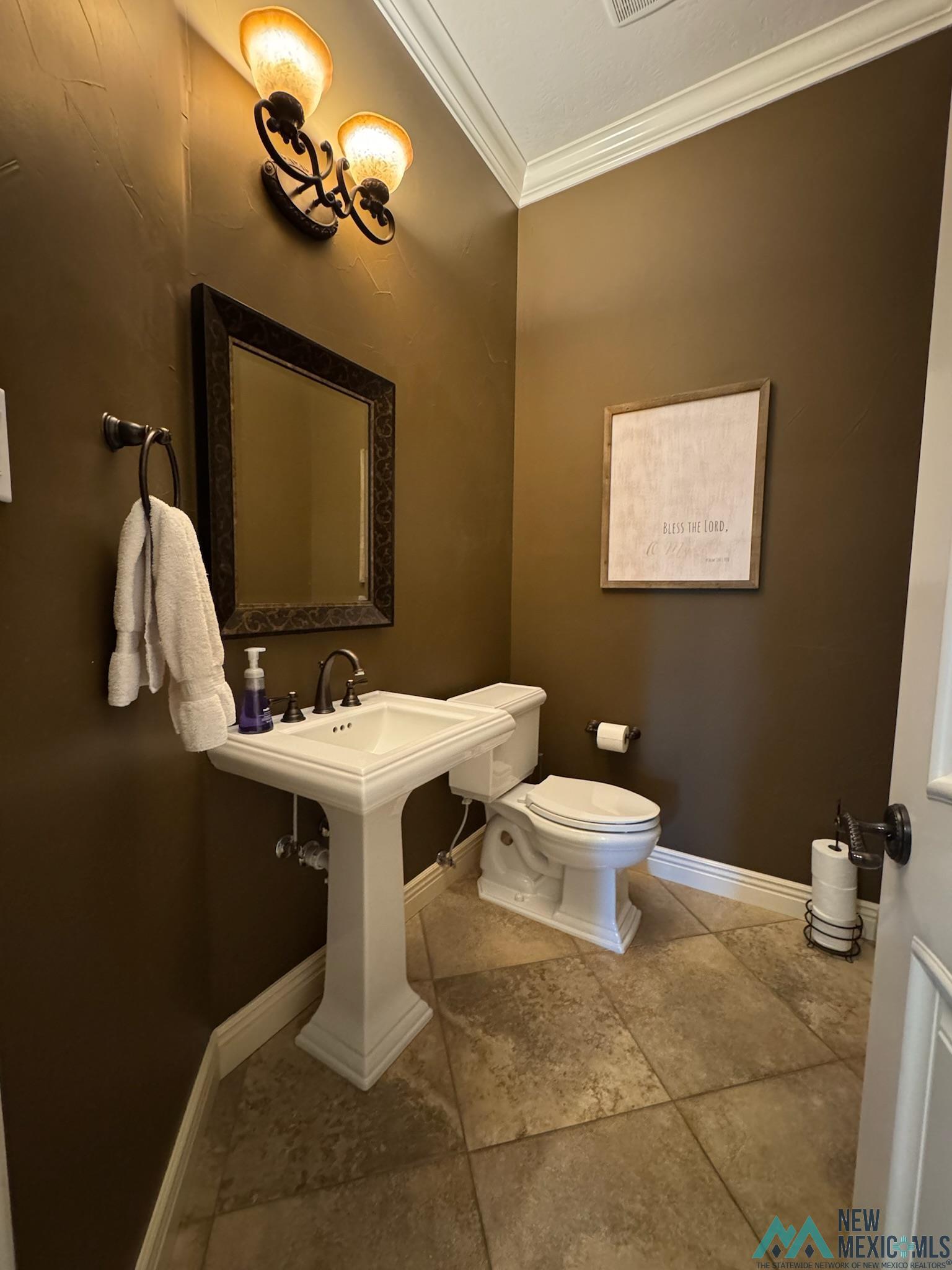 45 East Sky Loop, Roswell, Texas image 16