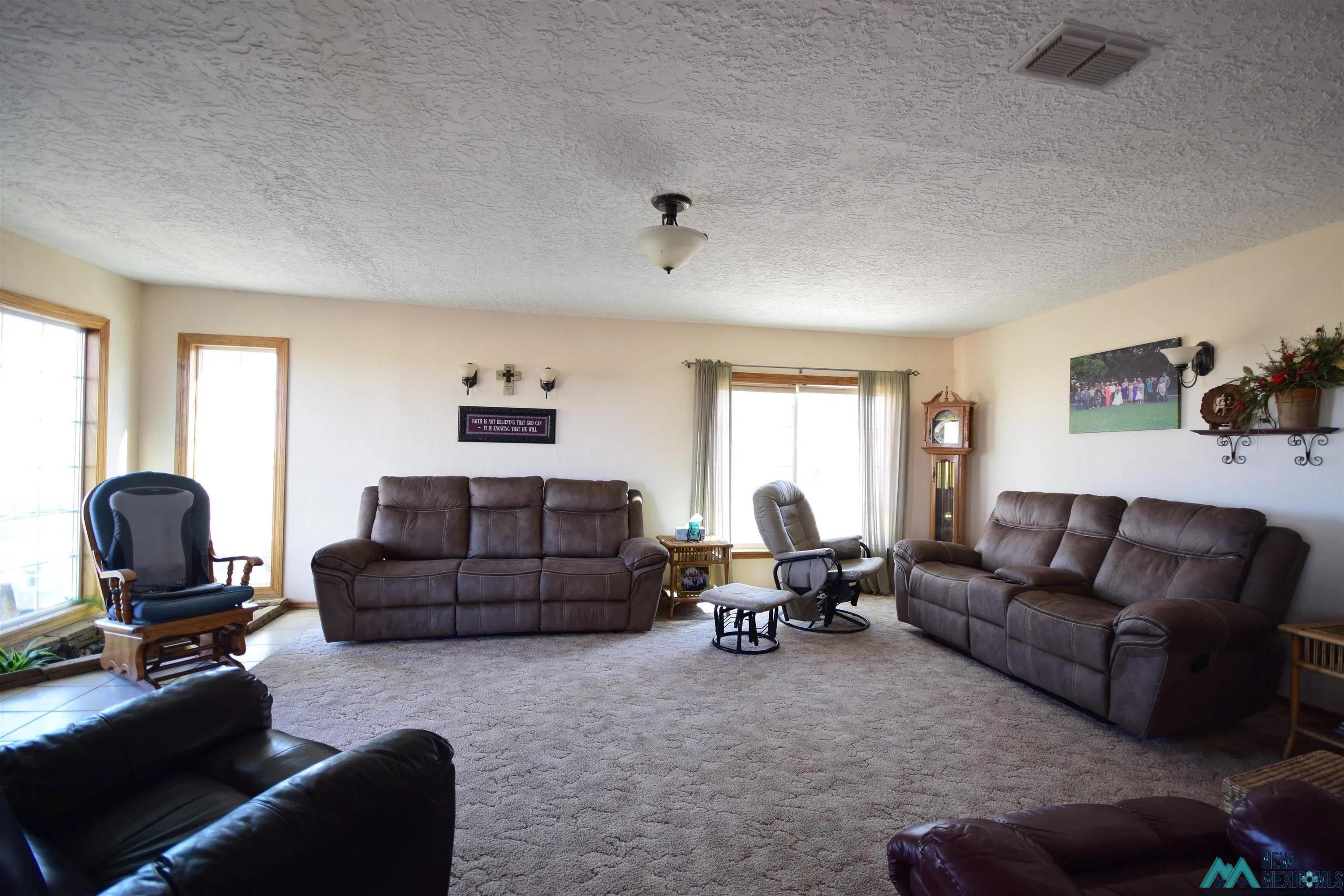 56 N Roosevelt Road Ad, Portales, Texas image 3