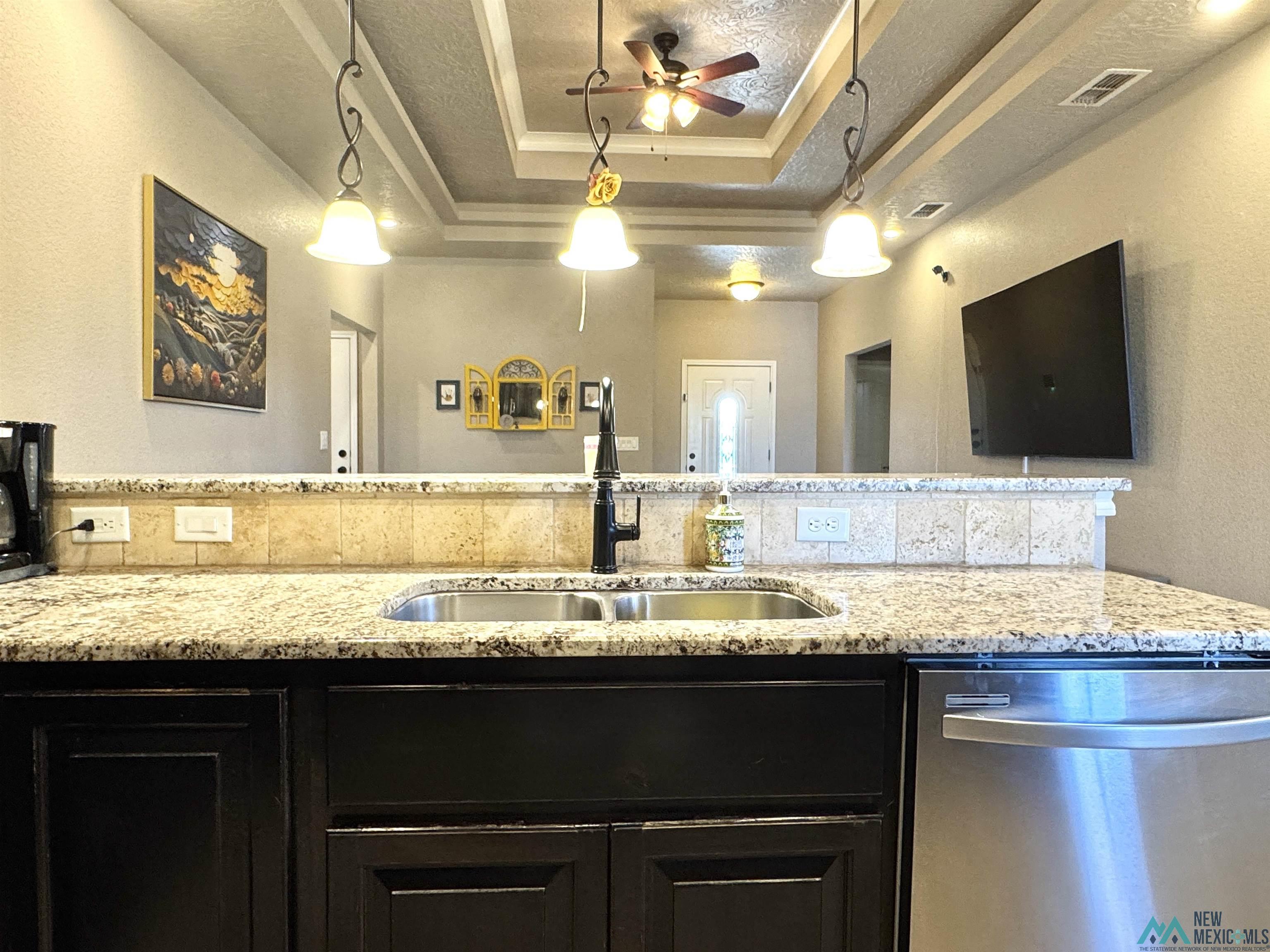 308 Almond Tree Lane, Clovis, Texas image 16