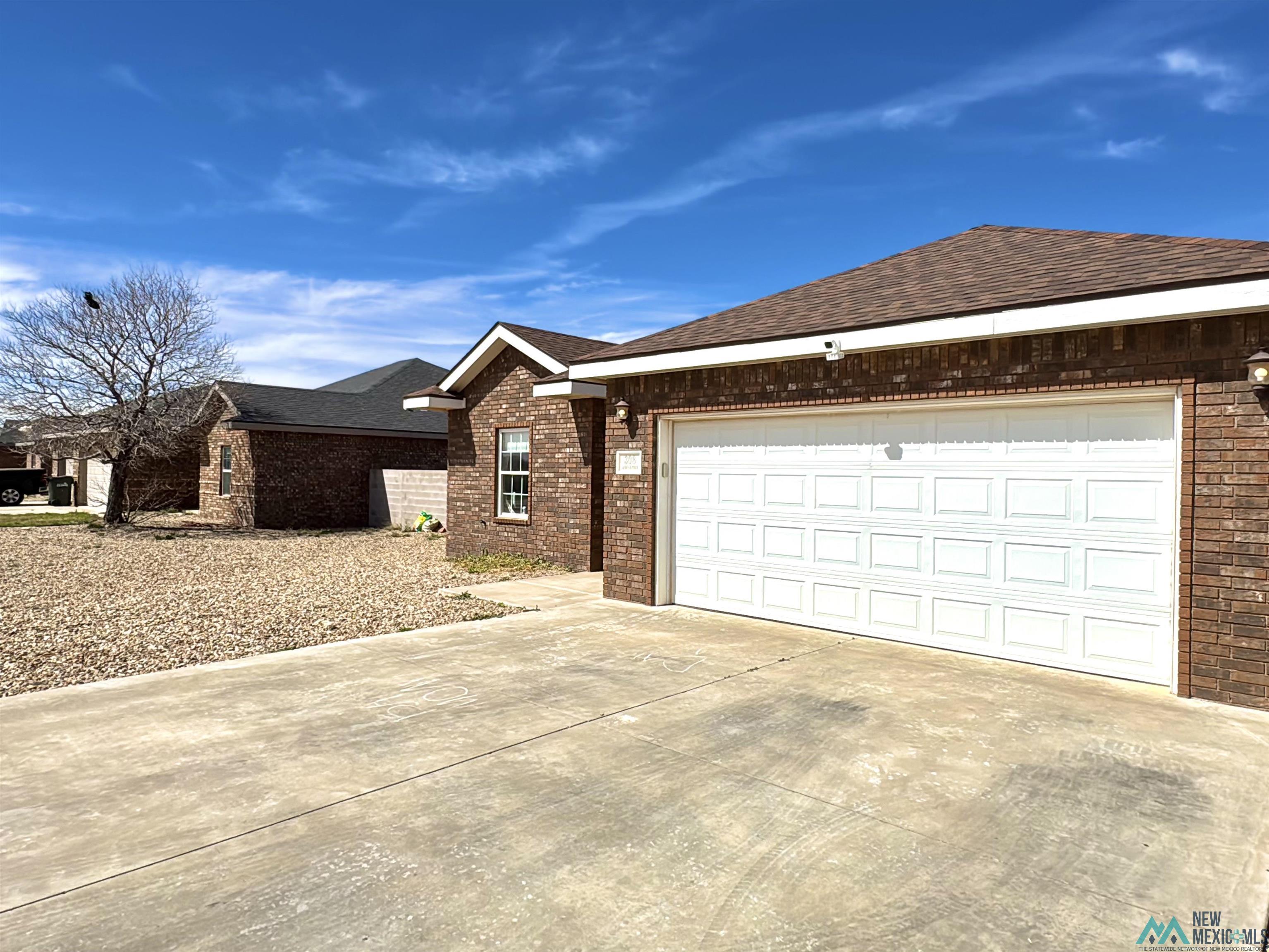 308 Almond Tree Lane, Clovis, Texas image 3