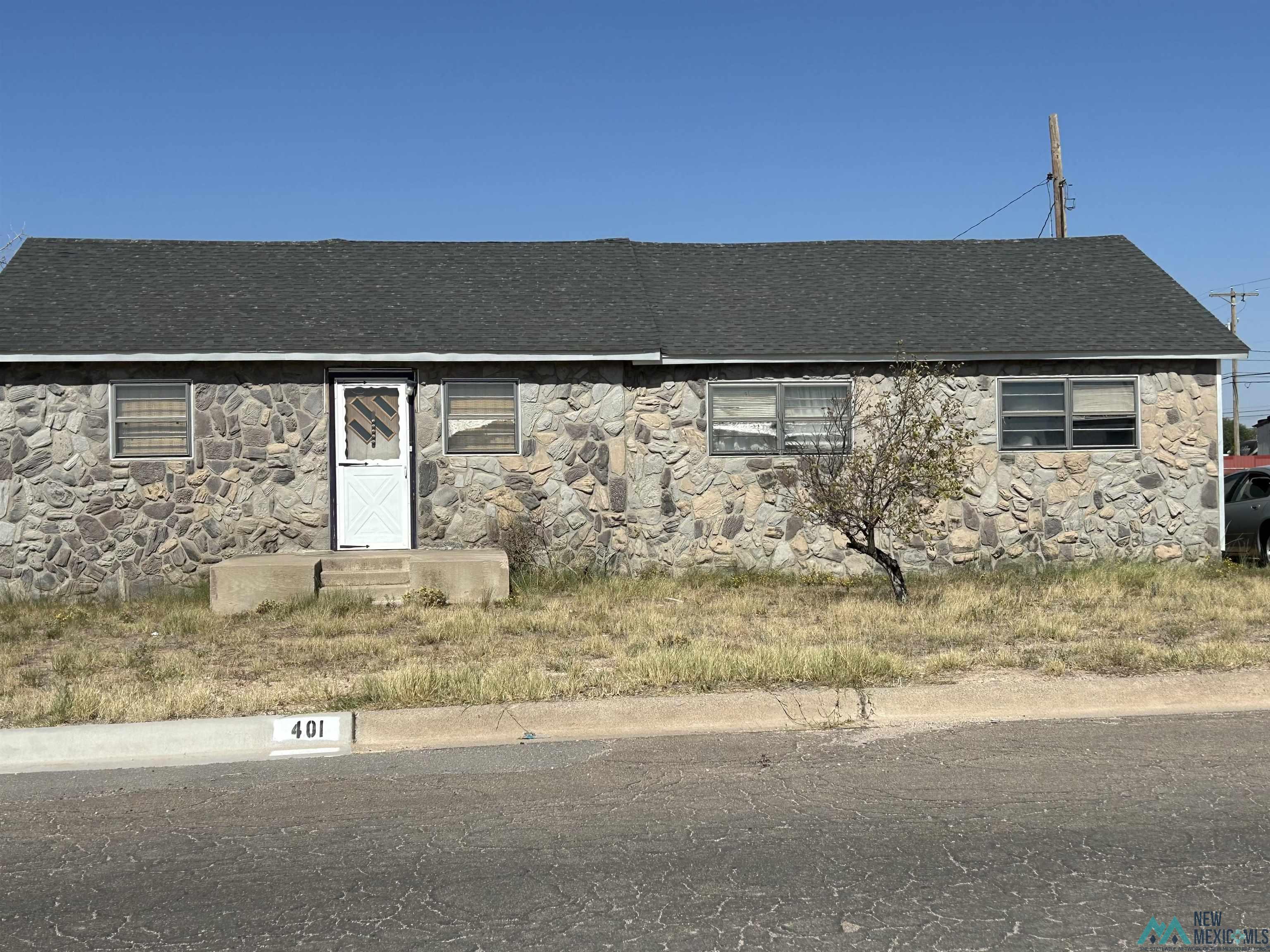 401 N 5th Street, Jal, Texas image 1