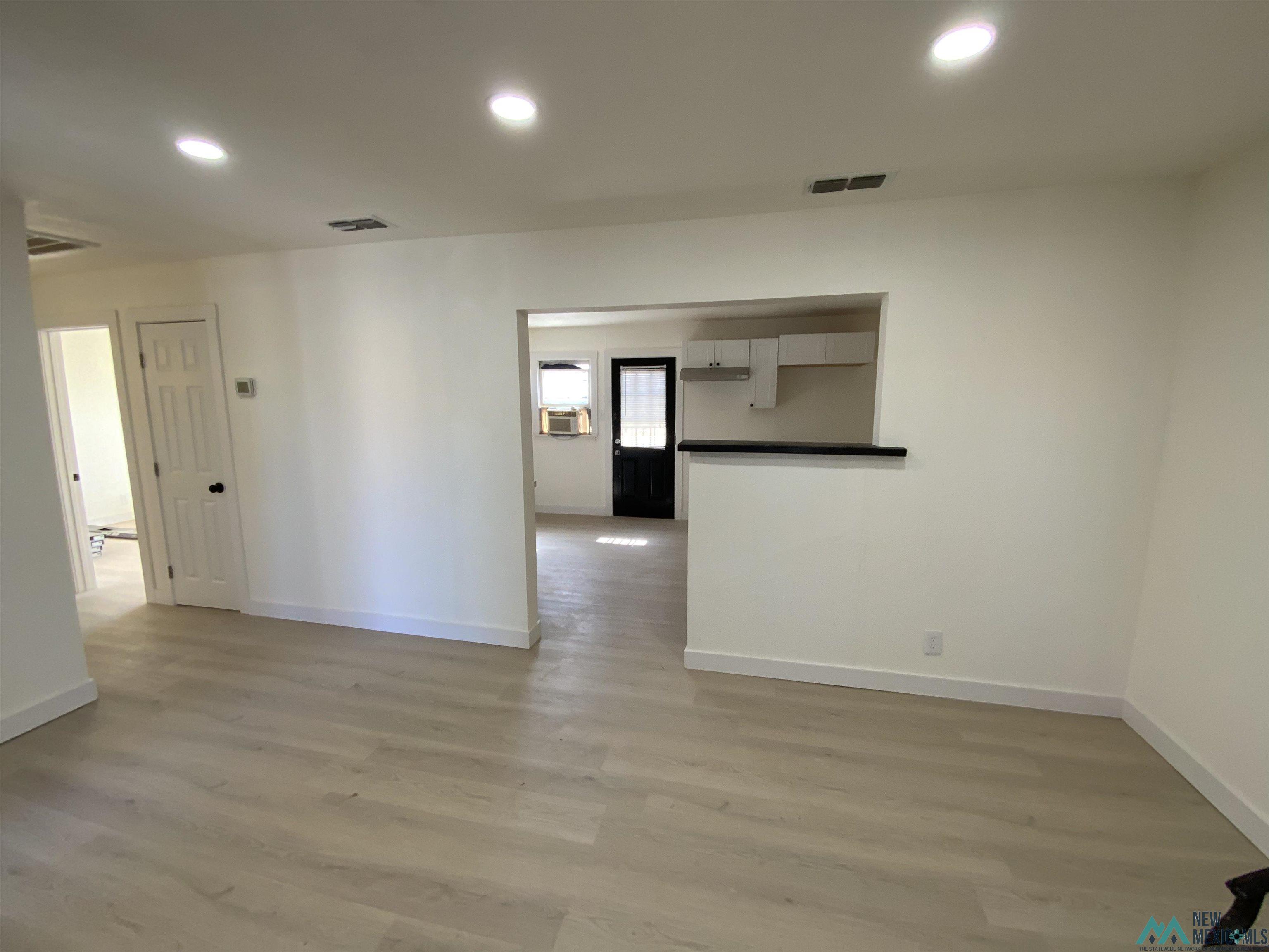 Roswell, New Mexico 88203, United States, 2 Bedrooms Bedrooms, ,1 BathroomBathrooms,Residential,Active,240246