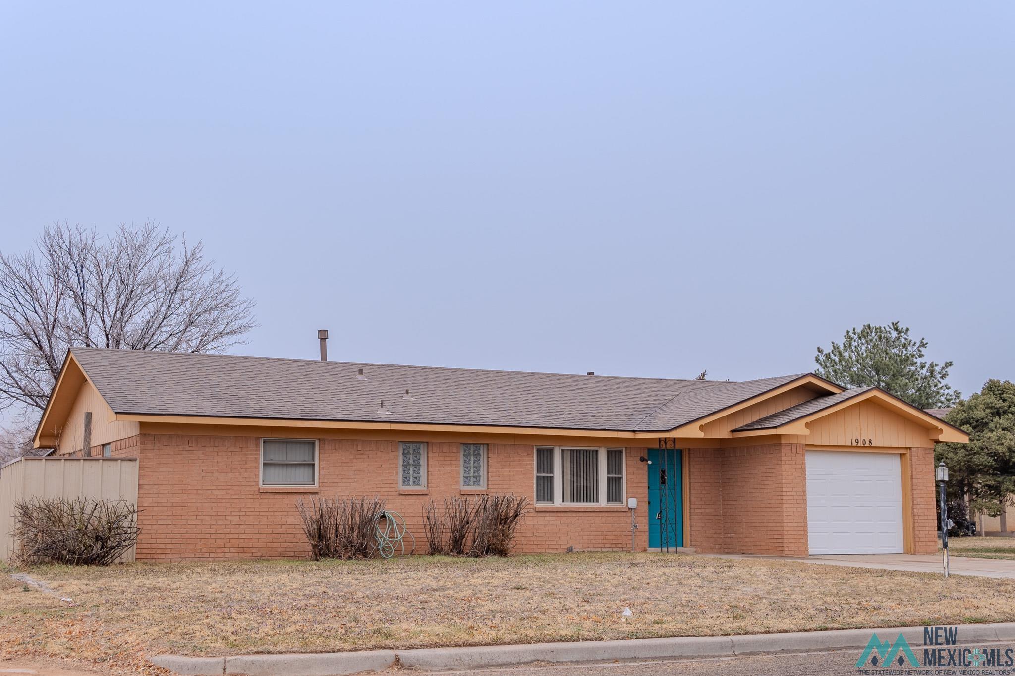 1908 Grayson Court, Clovis, Texas image 2