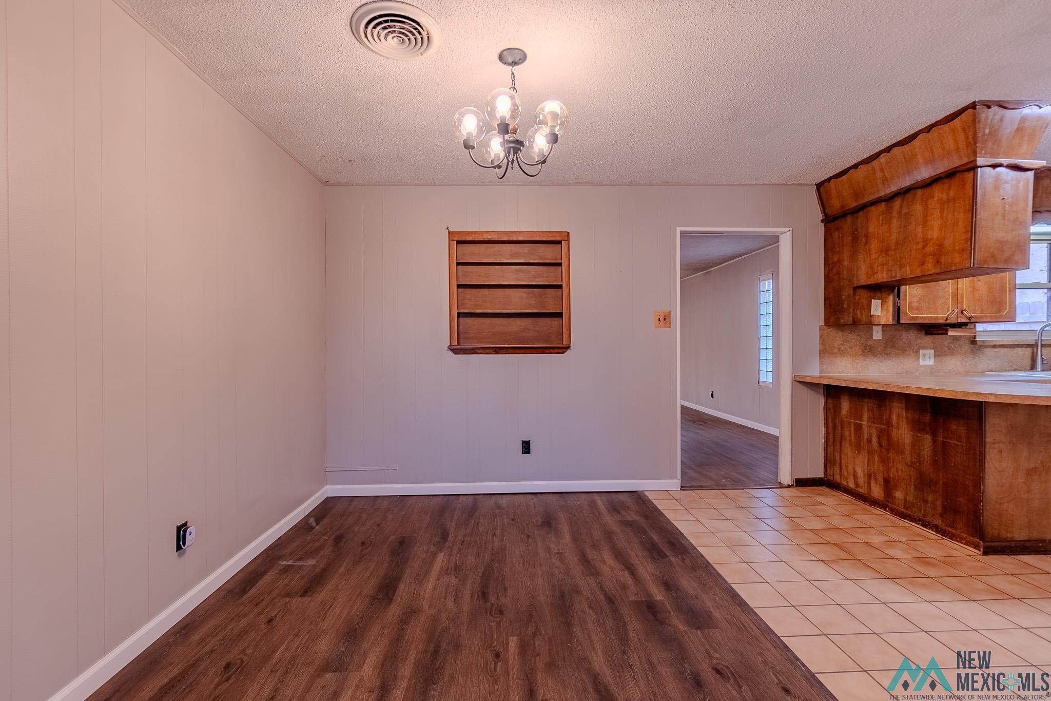 1908 Grayson Court, Clovis, Texas image 6