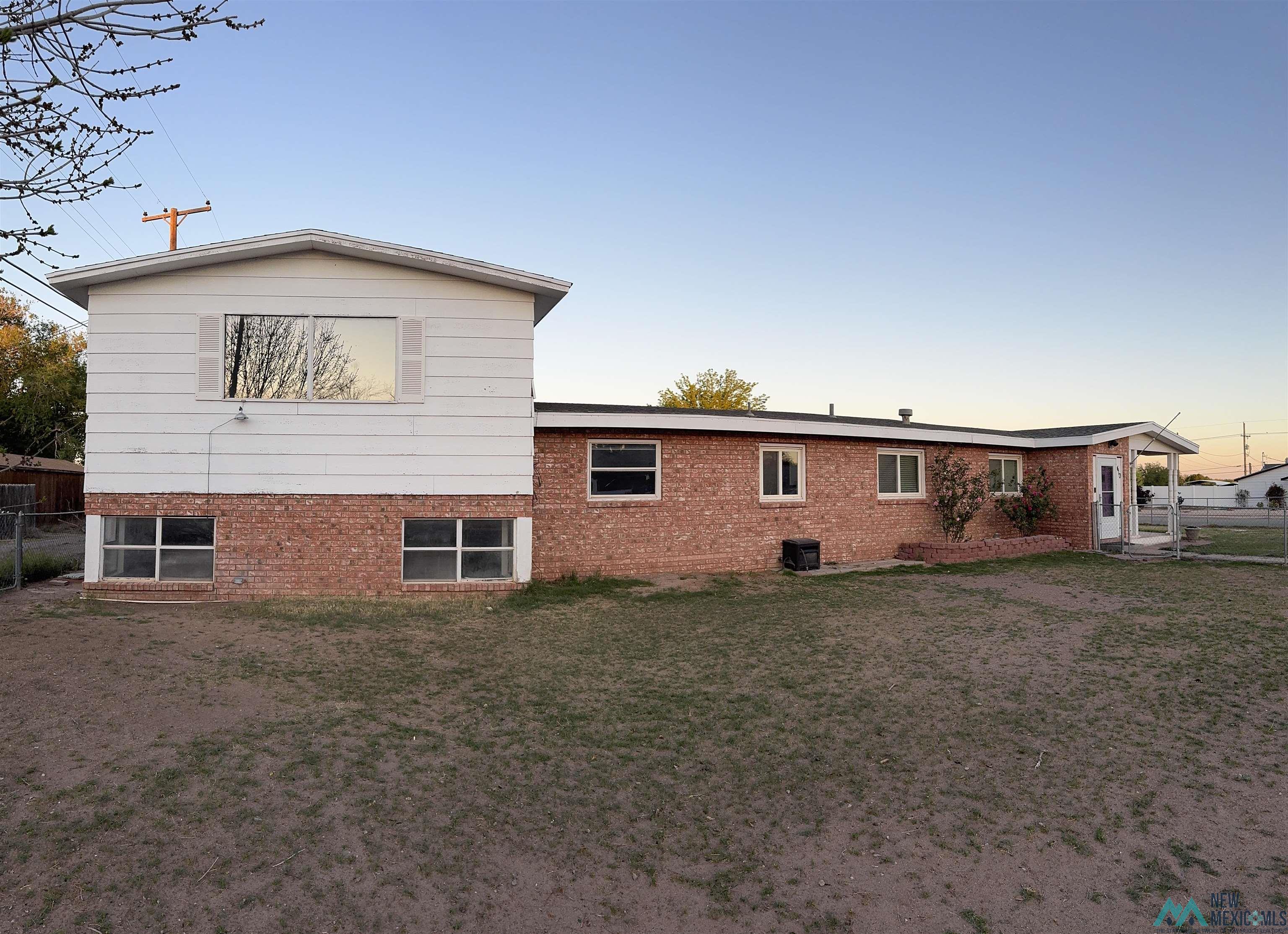 1410 W Hermosa Drive, Artesia, New Mexico image 1