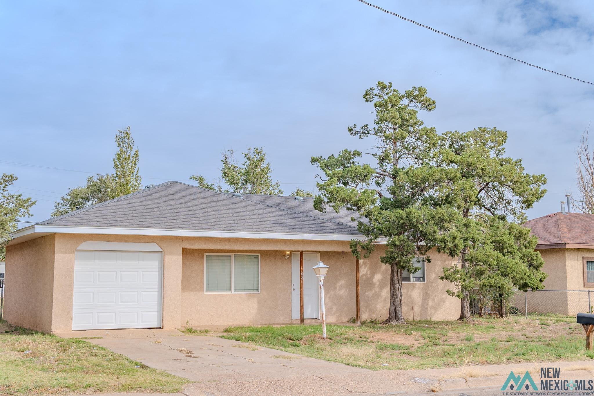 208 W Manana Boulevard, Clovis, Texas image 2