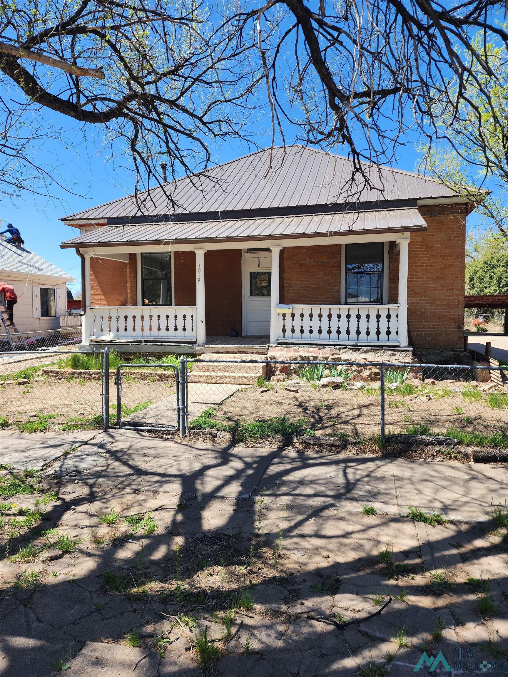 1019 2nd Street, Las Vegas, Texas image 1