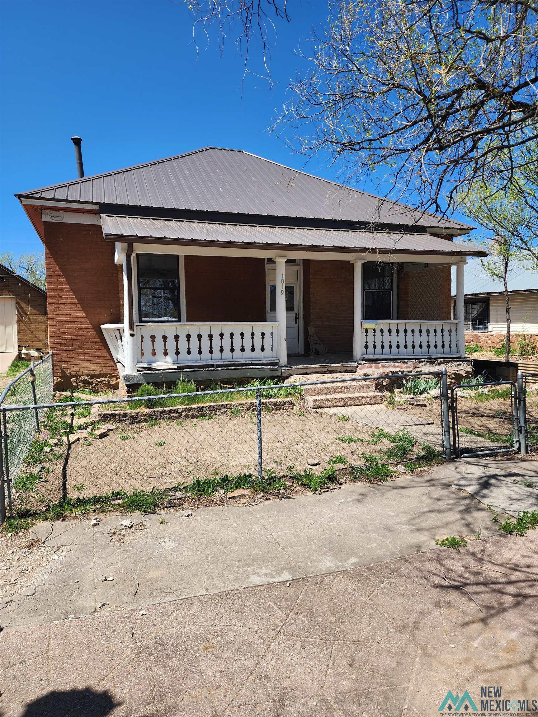 1019 2nd Street, Las Vegas, Texas image 2