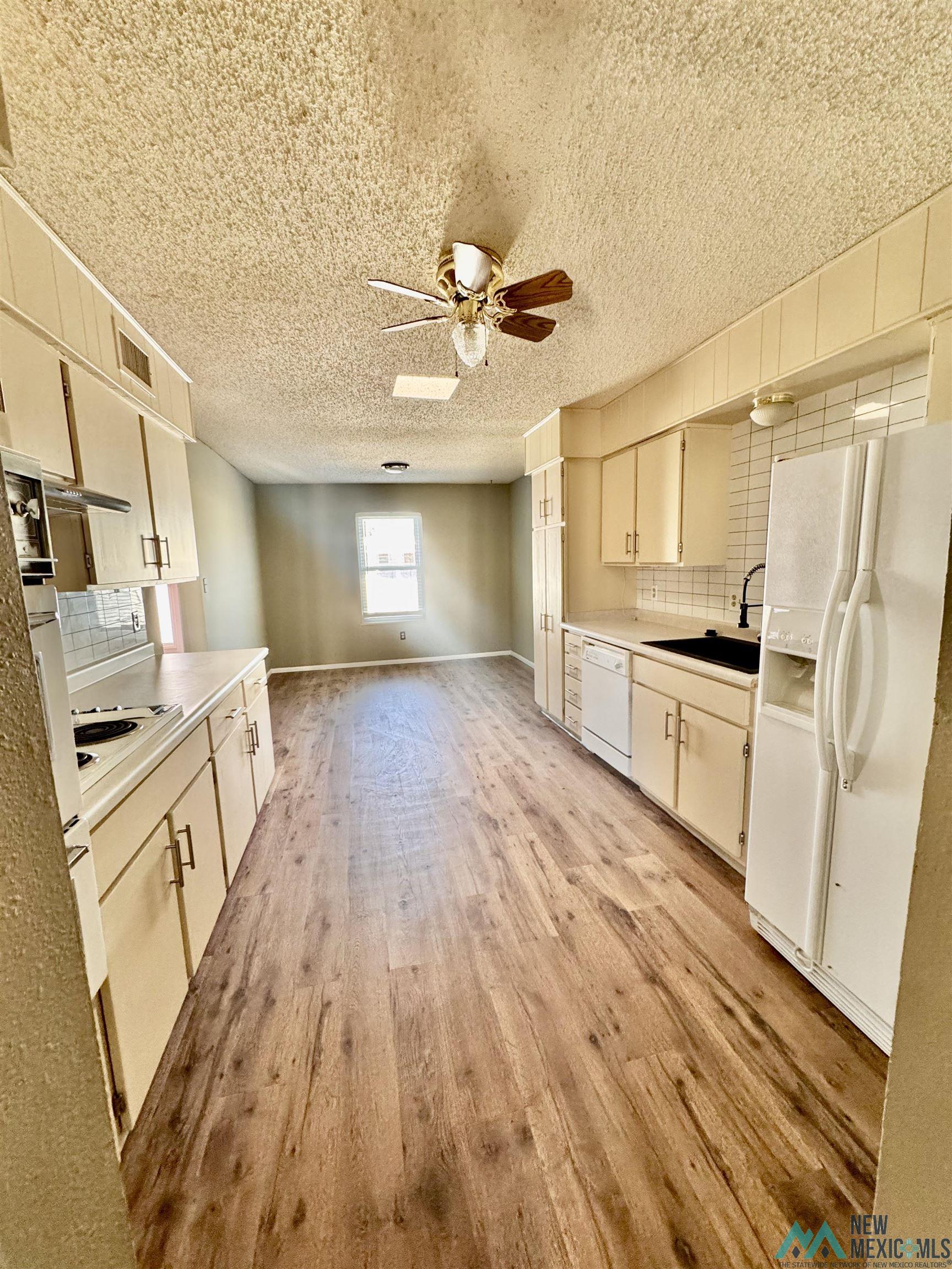 1712 Live Oak Place, Carlsbad, New Mexico image 6