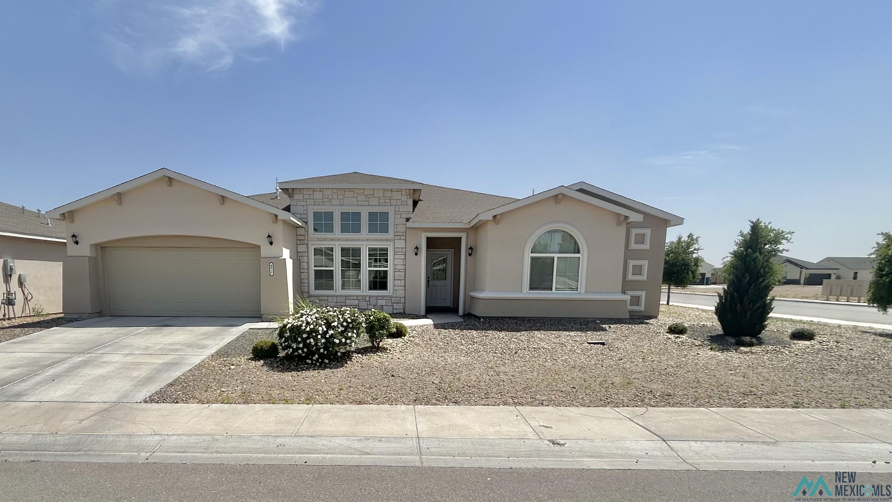 4917 W Longtail Road, Hobbs, Texas image 2