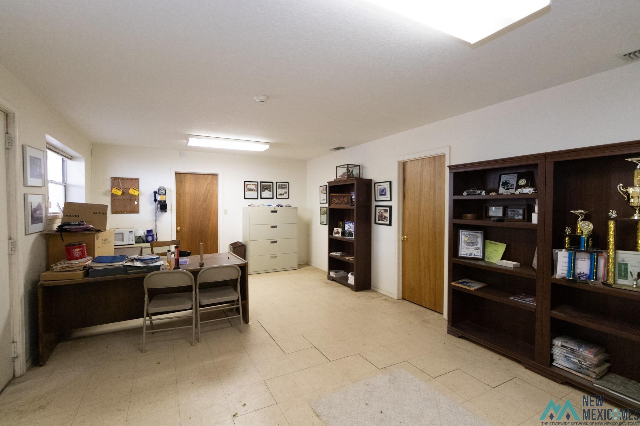 Roswell, New Mexico 88203, United States, 4 Bedrooms Bedrooms, ,5 BathroomsBathrooms,Residential,Active,180758