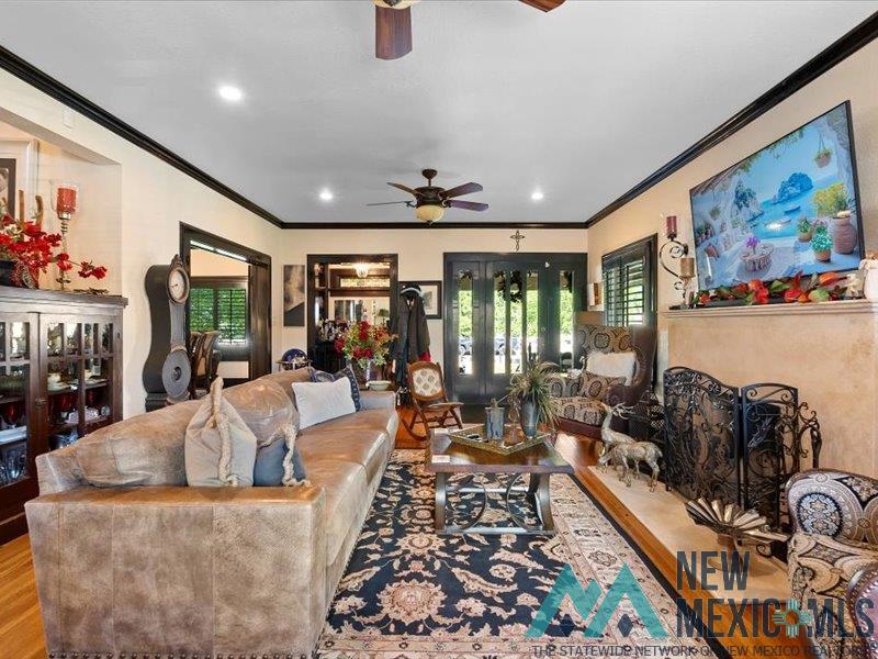 301 N Alameda Street, Carlsbad, Texas image 26