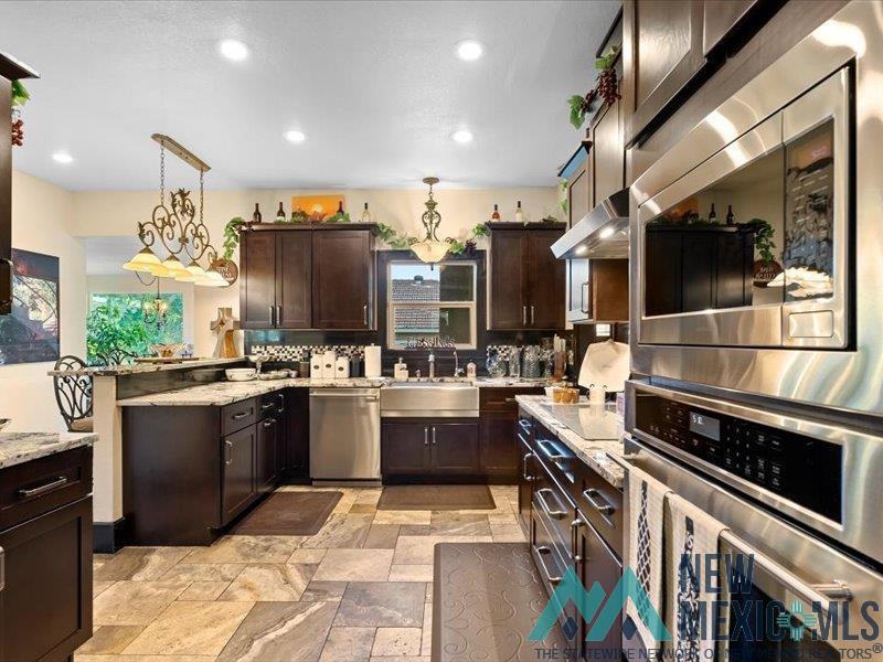 301 N Alameda Street, Carlsbad, Texas image 36