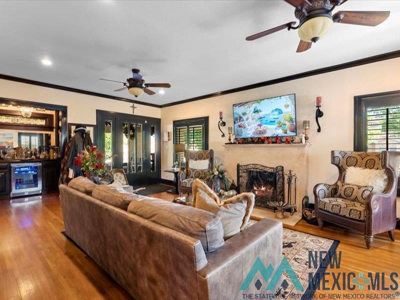 301 N Alameda Street, Carlsbad, Texas image 25
