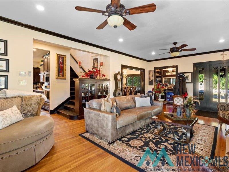 301 N Alameda Street, Carlsbad, Texas image 27