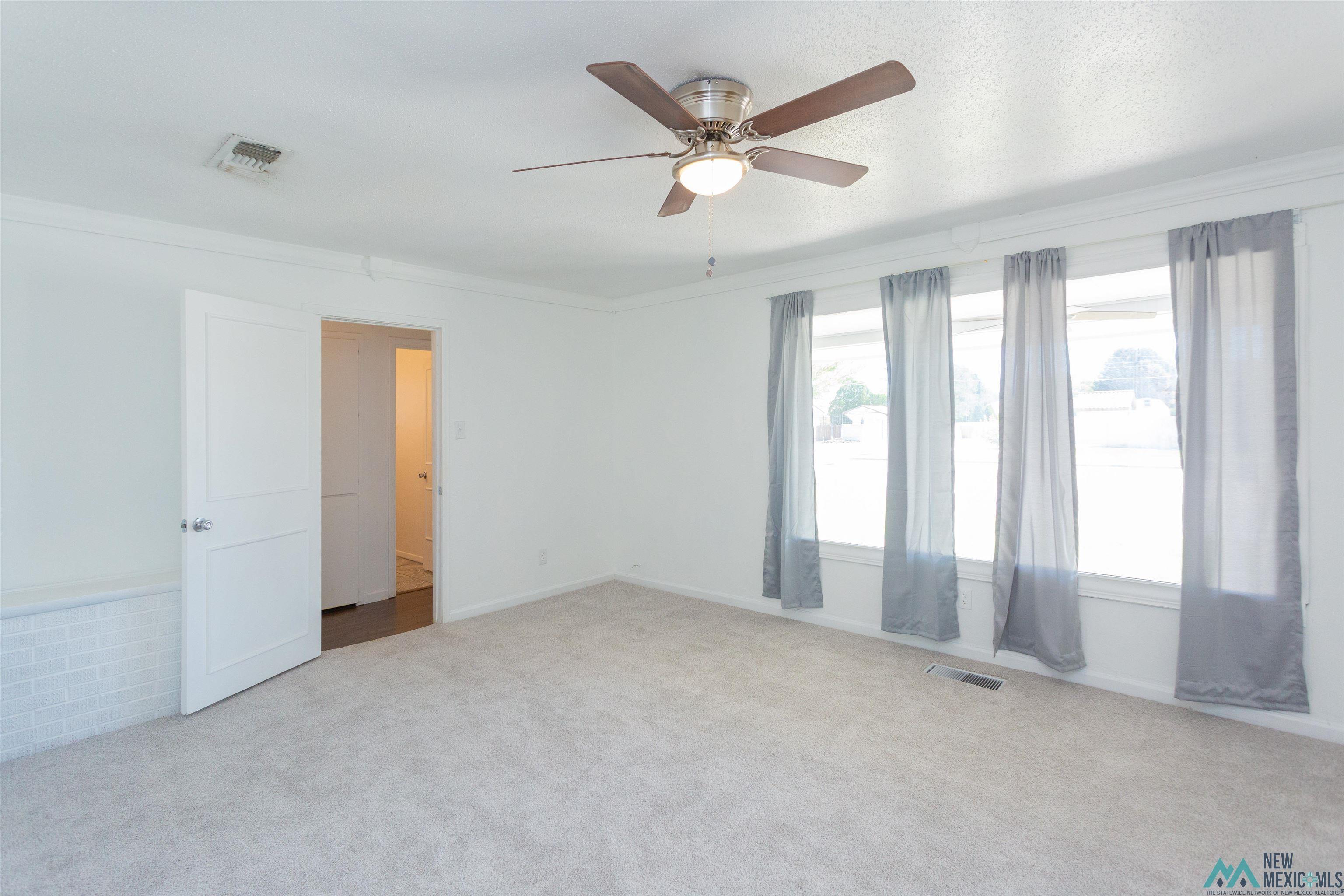 1200 N Hall Drive, Roswell, New Mexico image 29