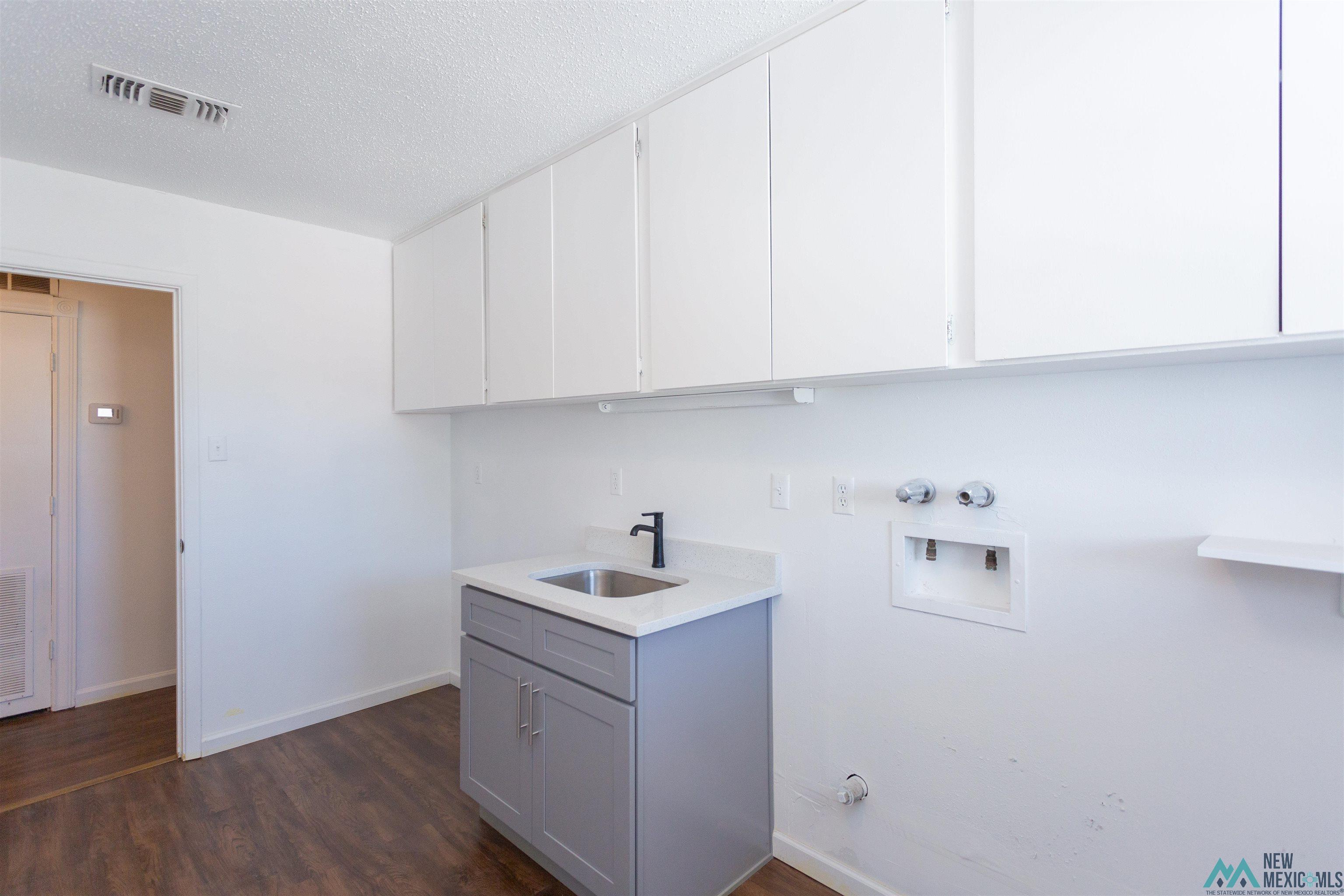 1200 N Hall Drive, Roswell, New Mexico image 26
