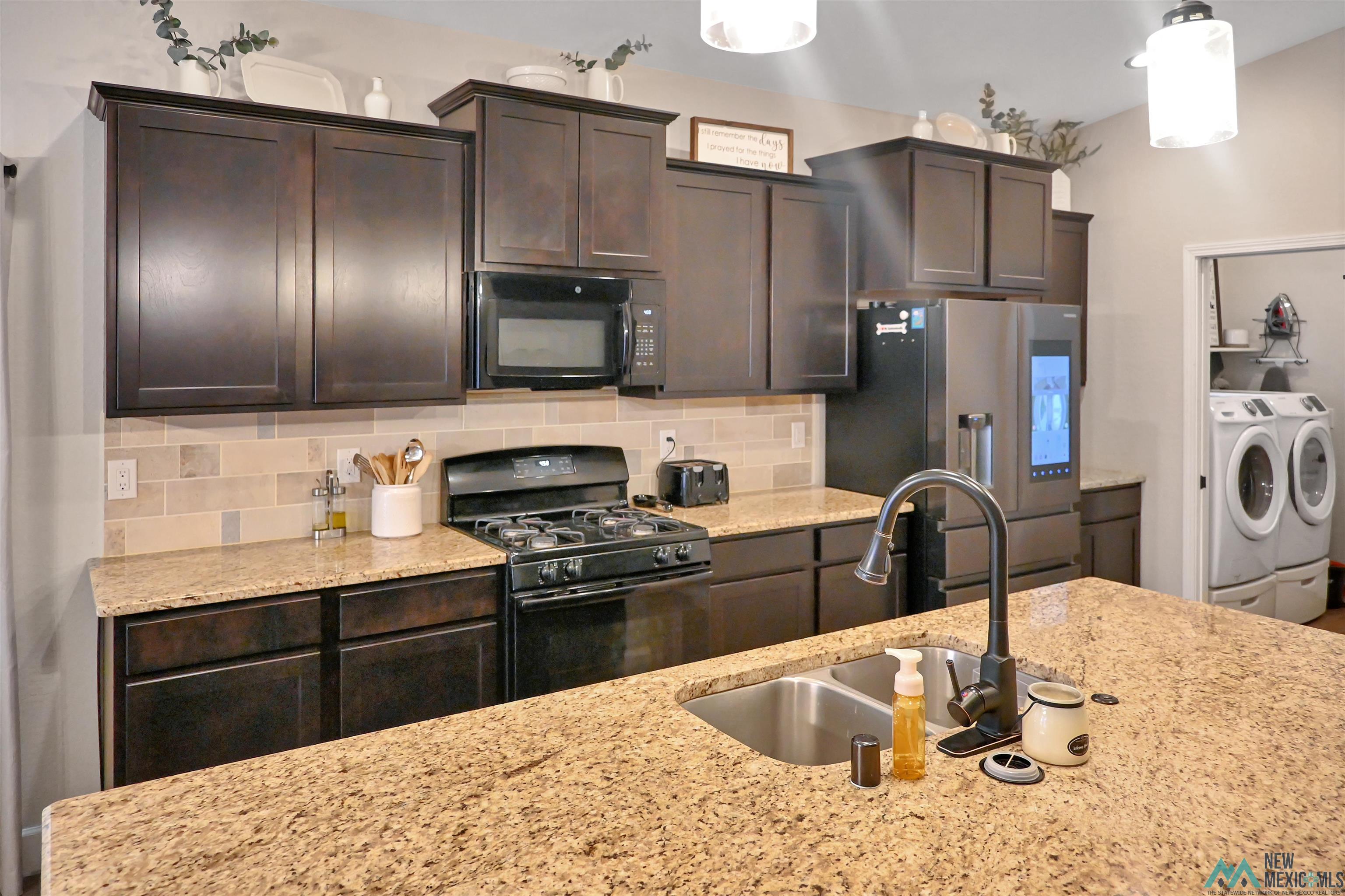 5209 W Big Red Road, Hobbs, Texas image 7