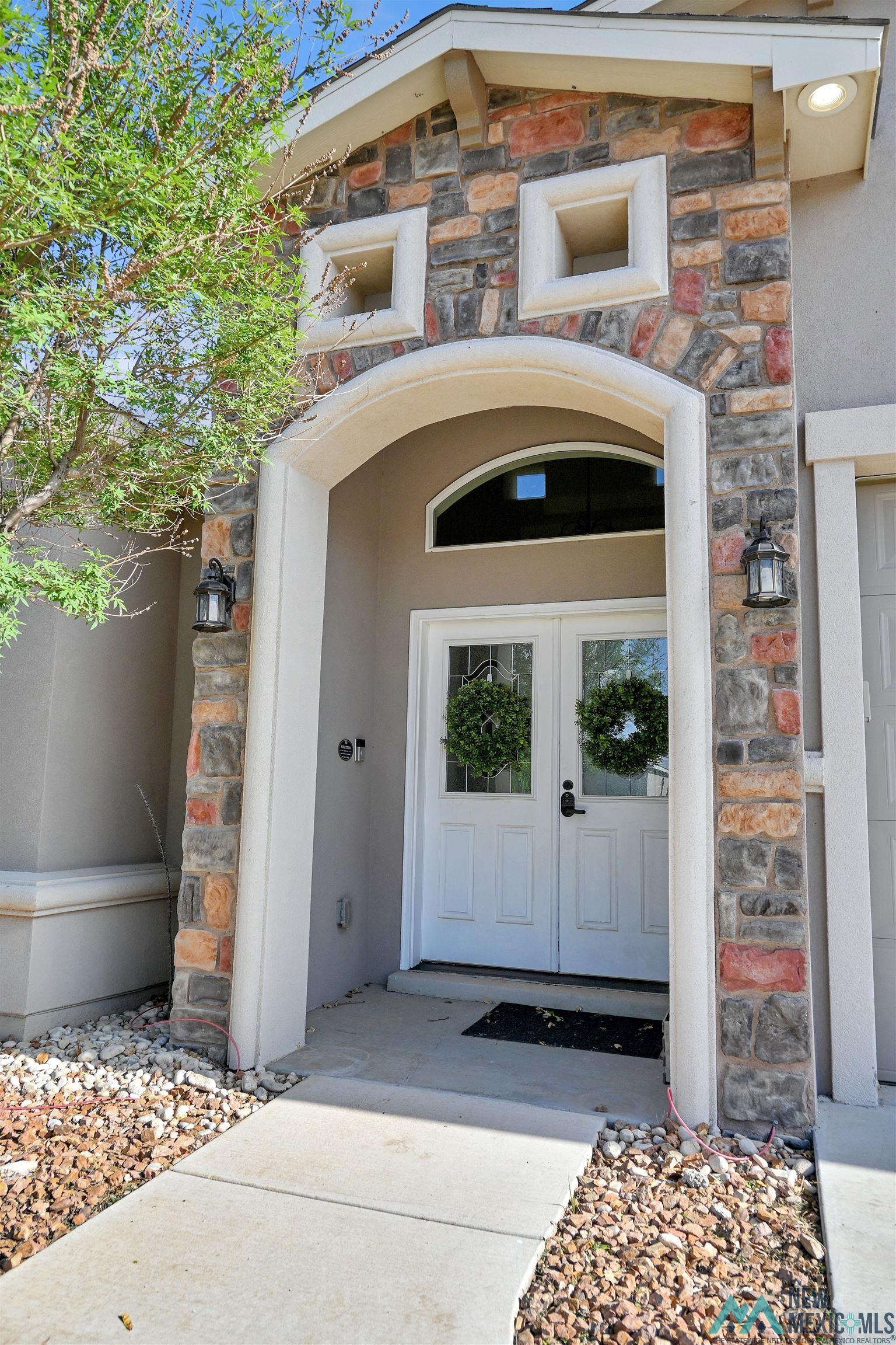 5209 W Big Red Road, Hobbs, Texas image 2