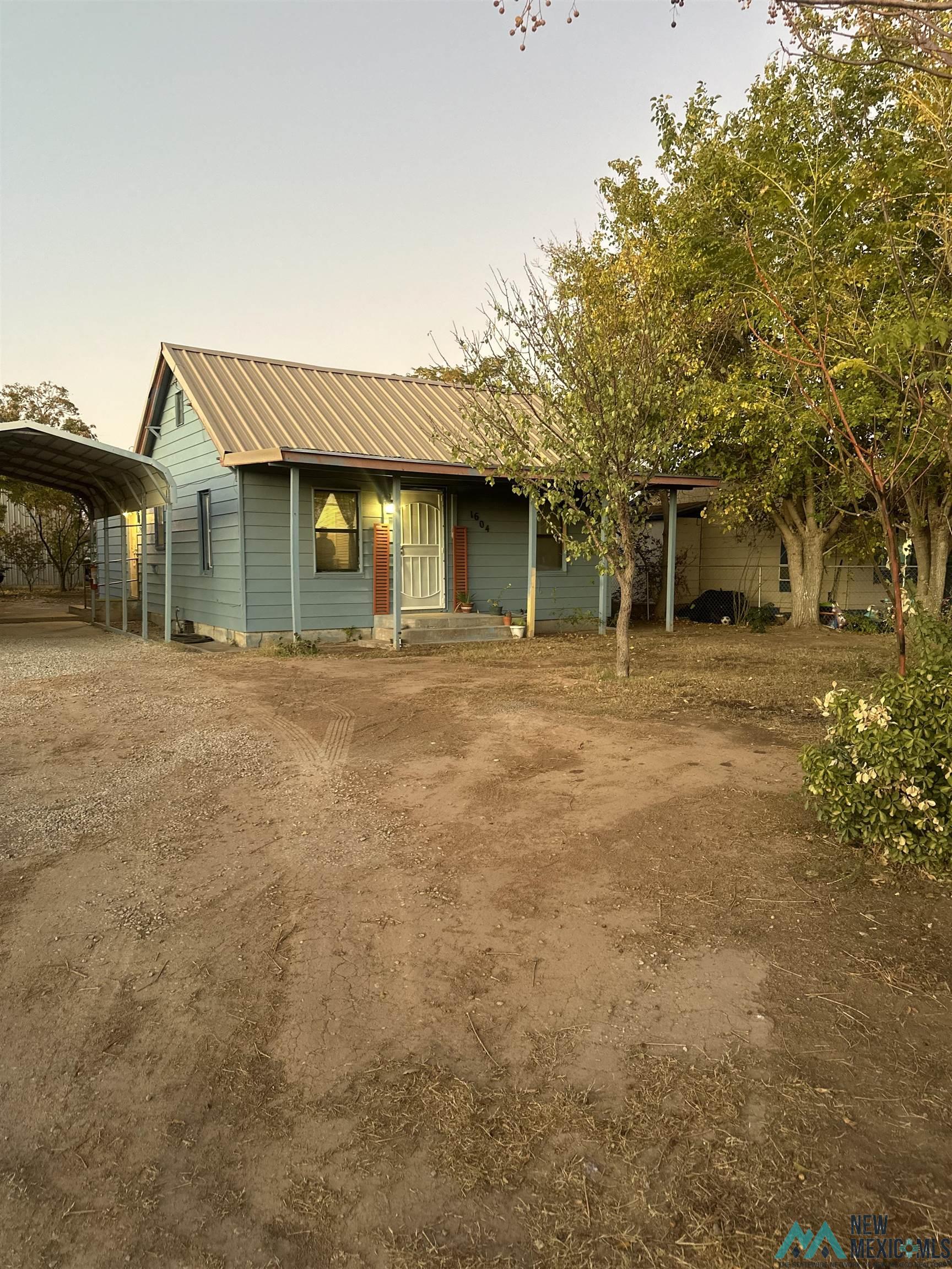 1604 Georgia Street, Carlsbad, Texas image 1