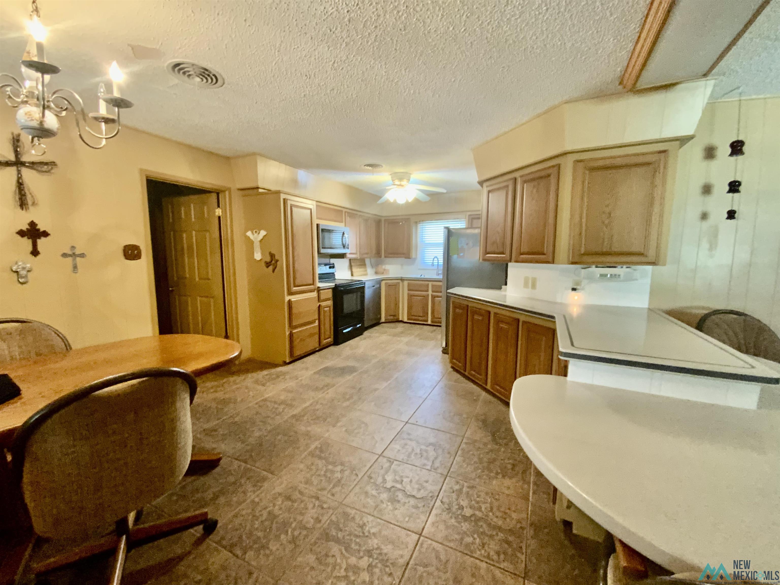 2010 W Avenue D Street, Lovington, Texas image 5