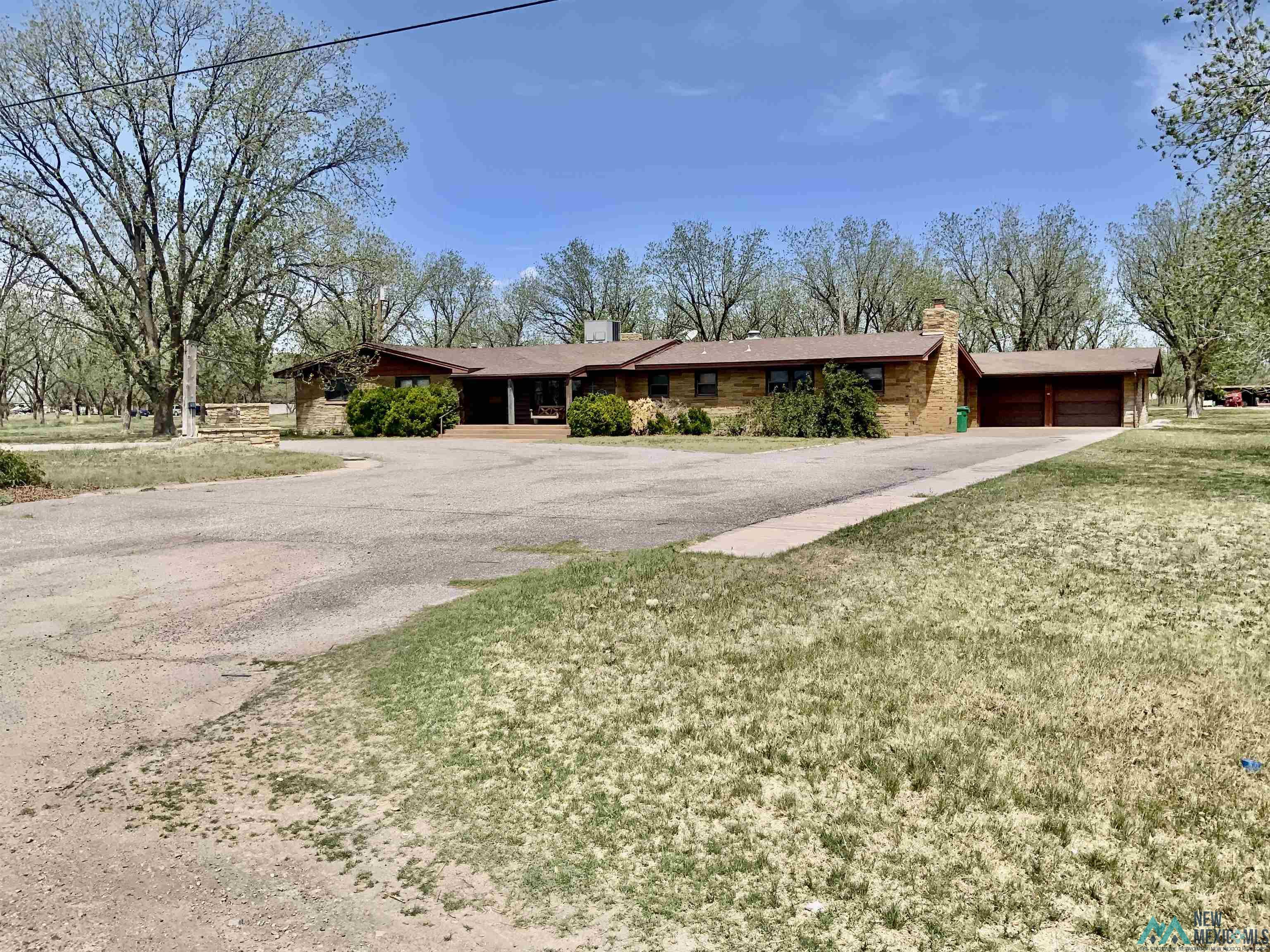 2010 W Avenue D Street, Lovington, Texas image 1