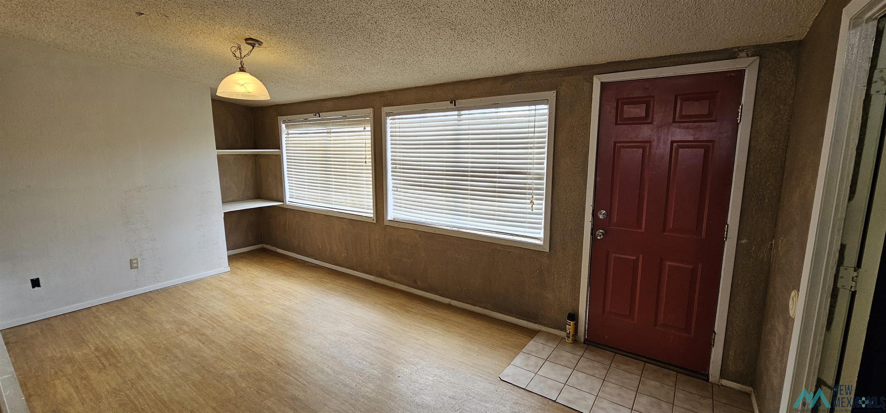 Portales, New Mexico 88130, United States, 3 Bedrooms Bedrooms, ,2 BathroomsBathrooms,Residential,Pending,59184