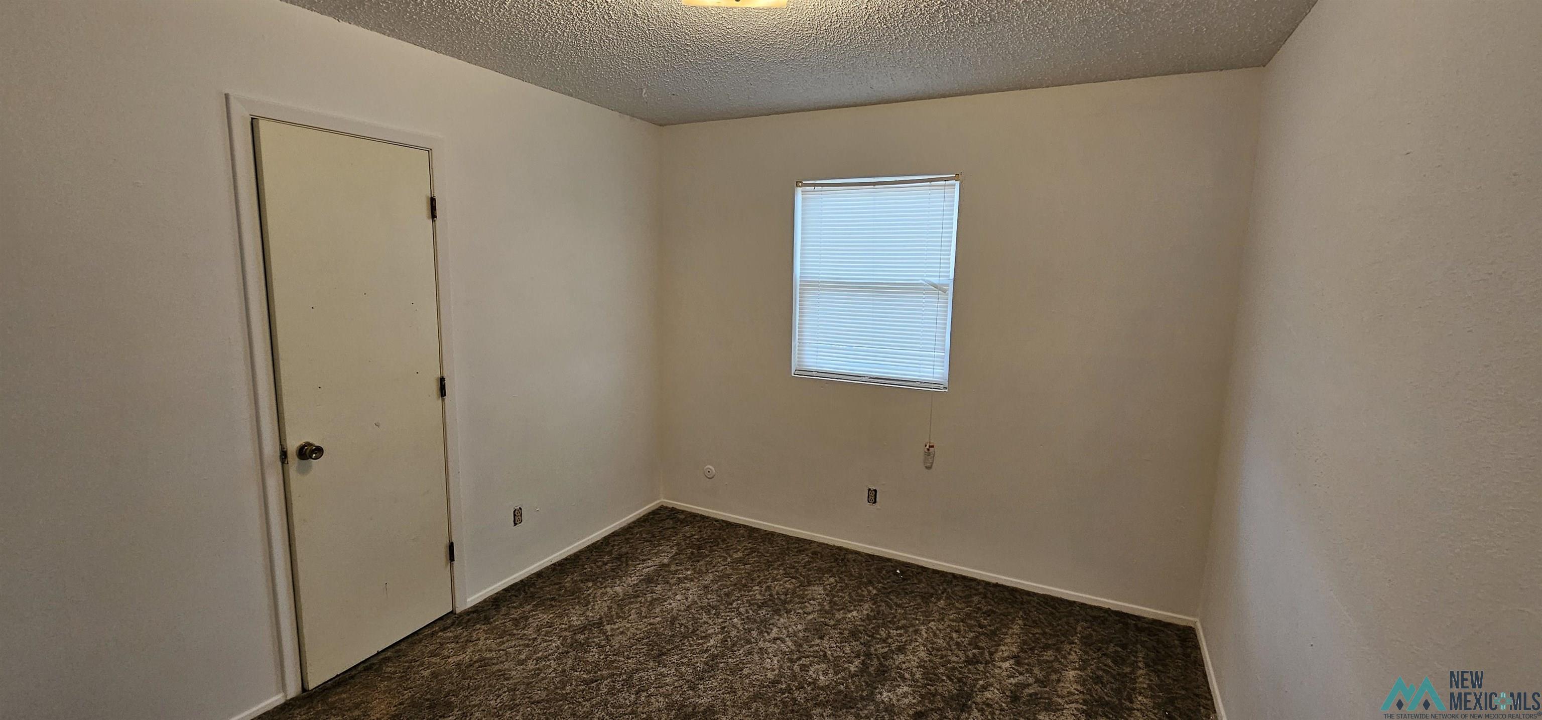 Portales, New Mexico 88130, United States, 3 Bedrooms Bedrooms, ,2 BathroomsBathrooms,Residential,Pending,59184