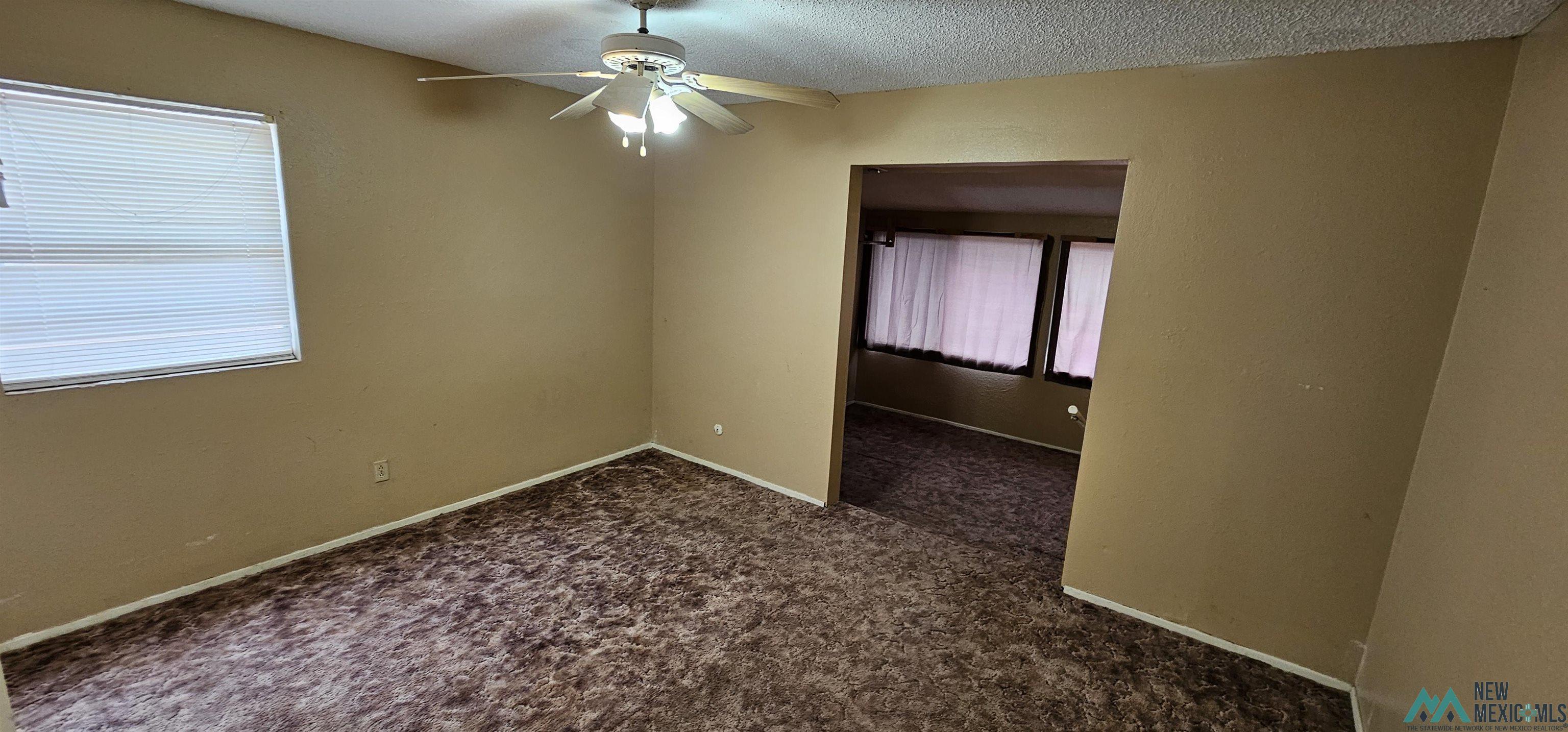 Portales, New Mexico 88130, United States, 3 Bedrooms Bedrooms, ,2 BathroomsBathrooms,Residential,Pending,59184