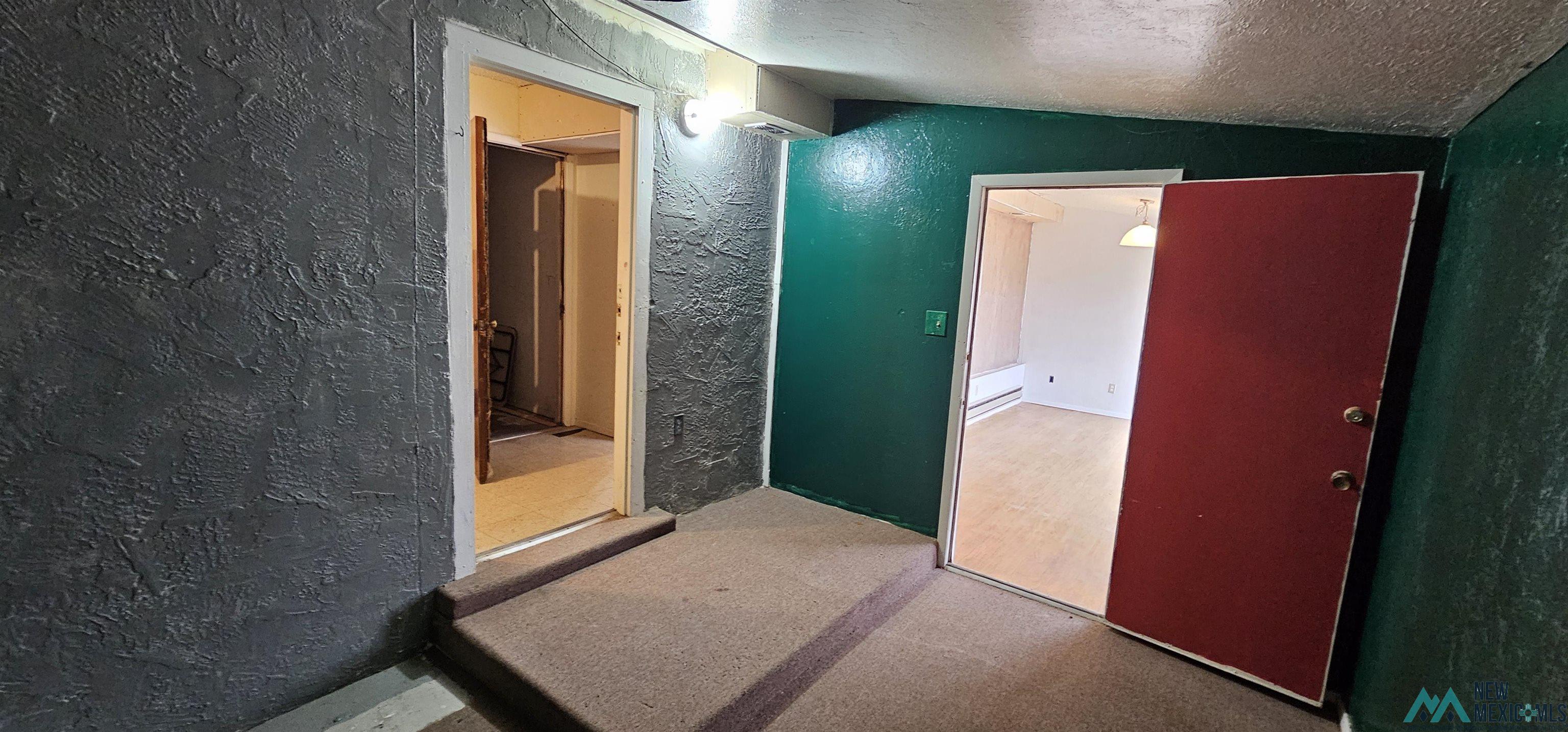 Portales, New Mexico 88130, United States, 3 Bedrooms Bedrooms, ,2 BathroomsBathrooms,Residential,Pending,59184