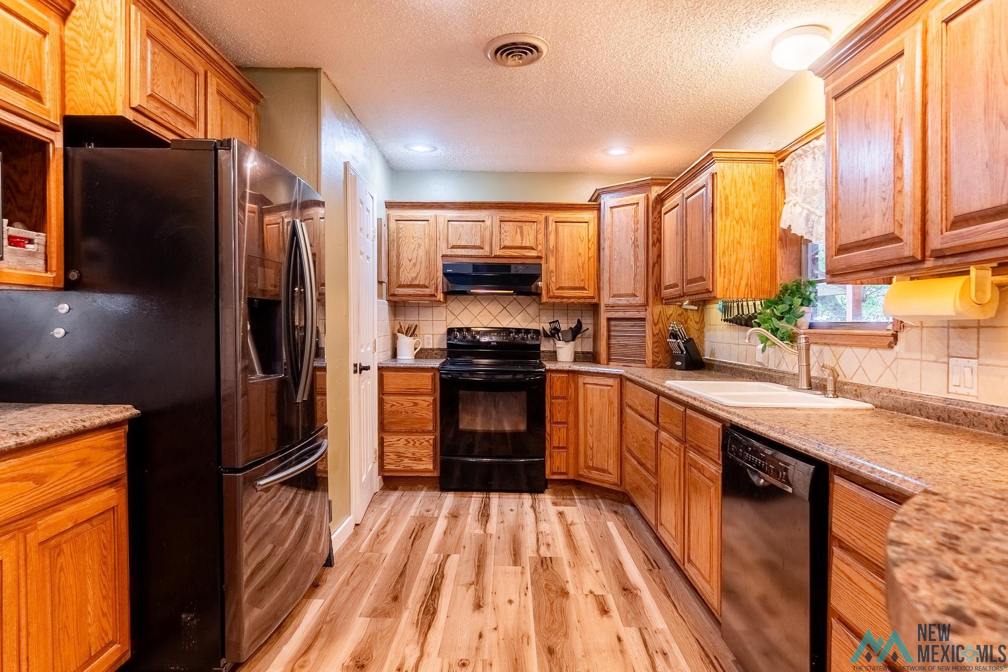 1420 Kingston Avenue, Clovis, Texas image 7