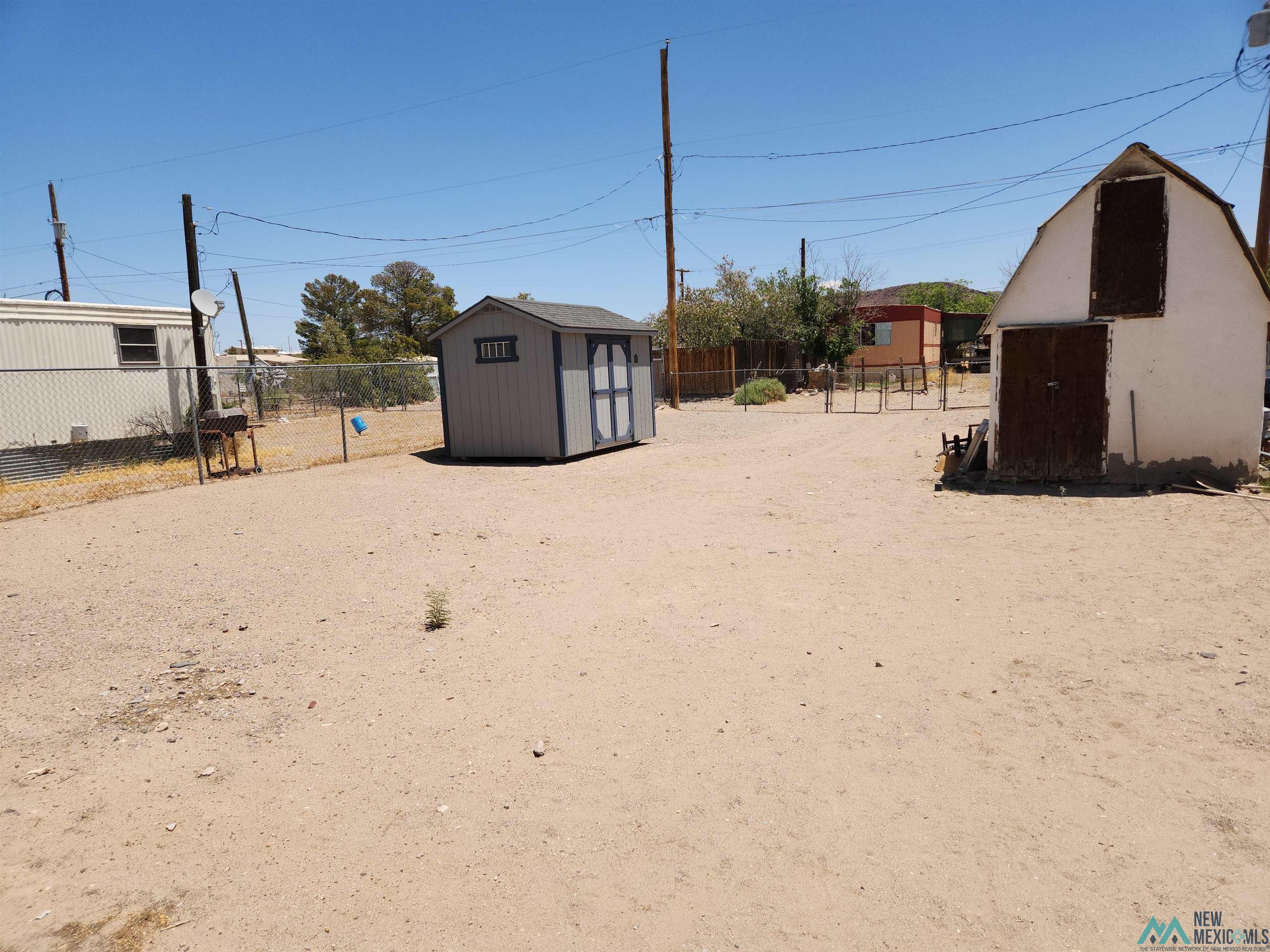 104 Gold Street, Truth Or Consequences, Texas image 2